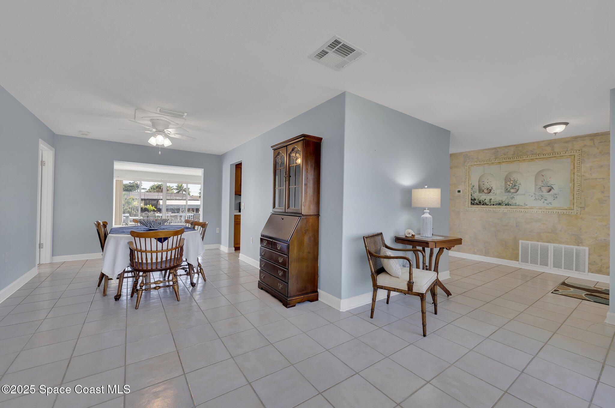 1695 Rochelle Parkway