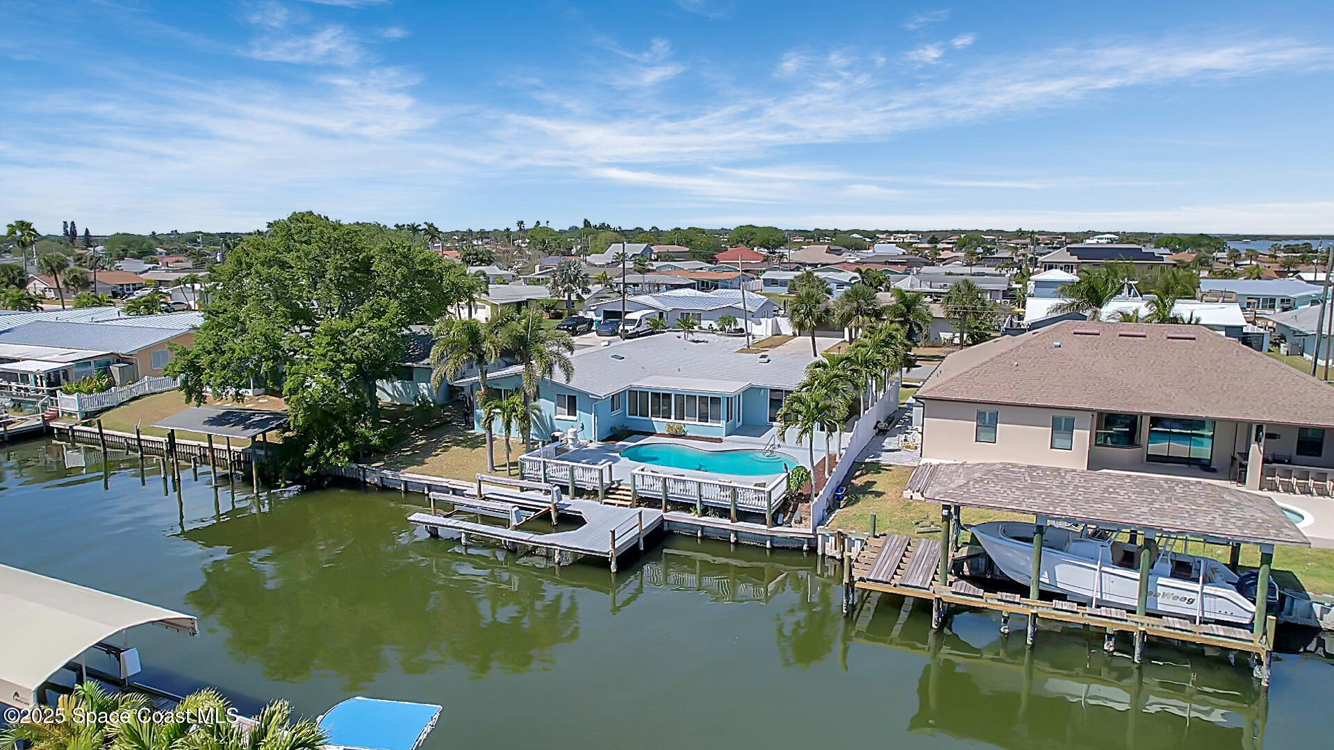 1695 Rochelle Parkway