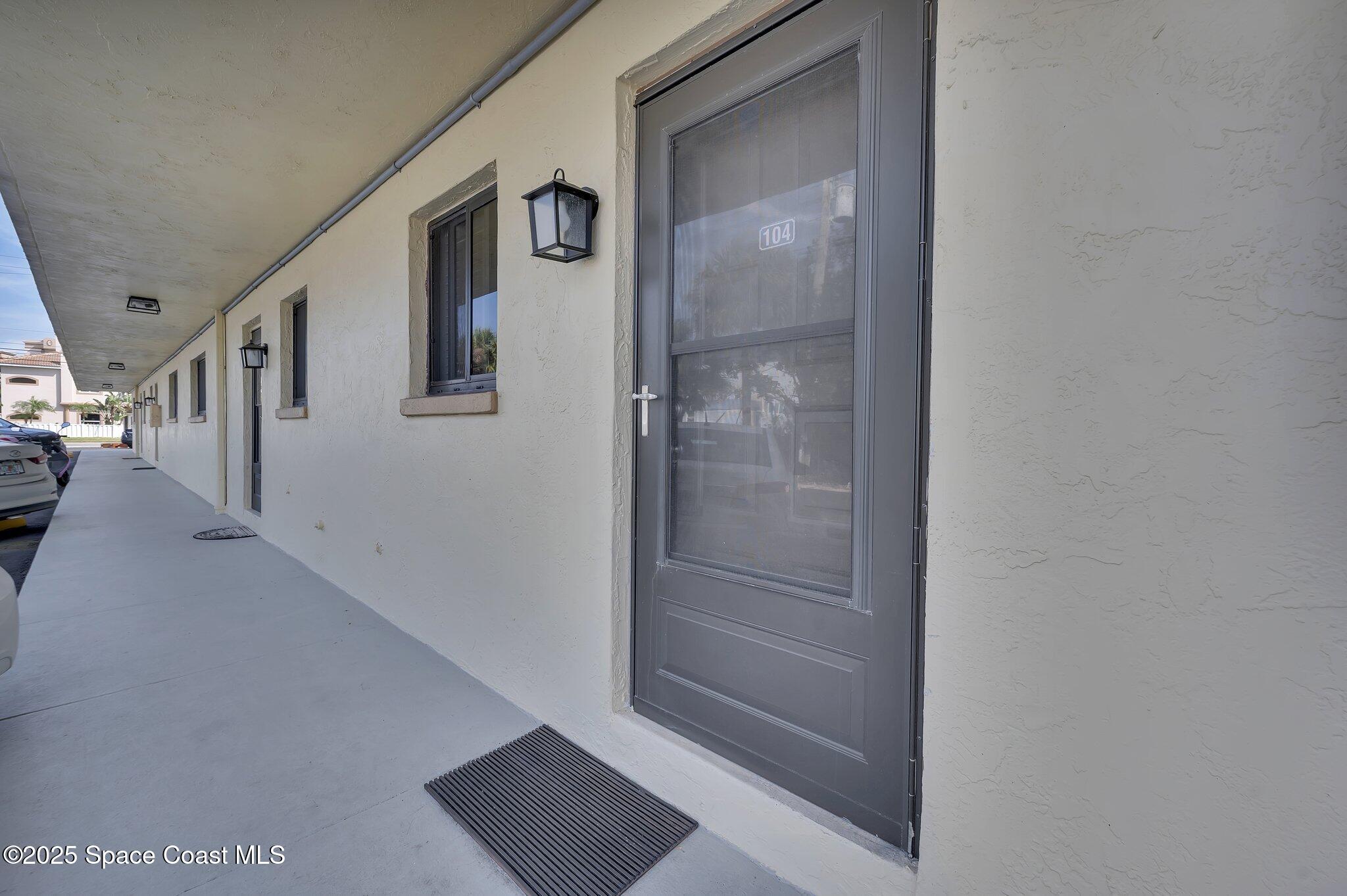 7101 Ridgewood Avenue 104