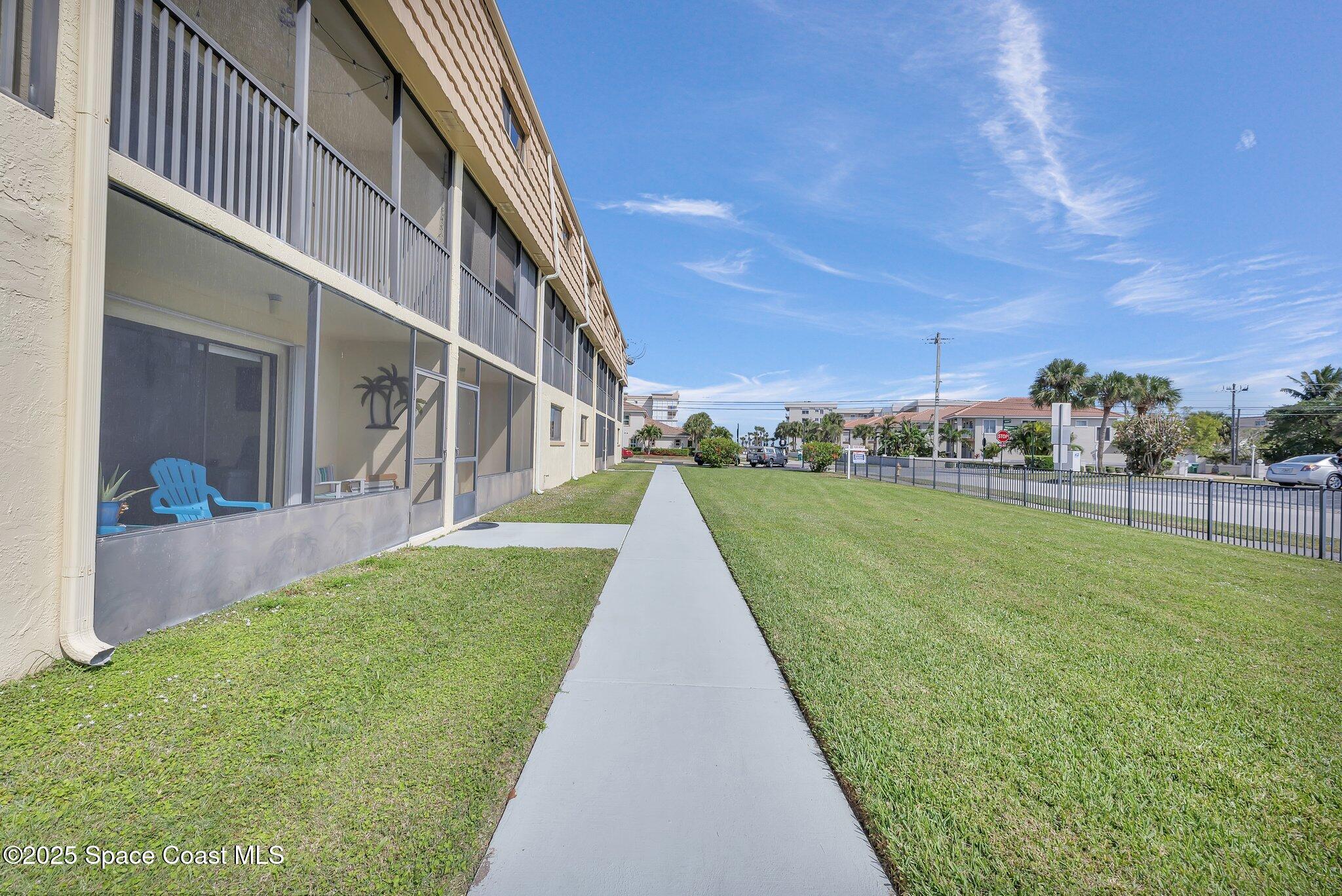 7101 Ridgewood Avenue 104