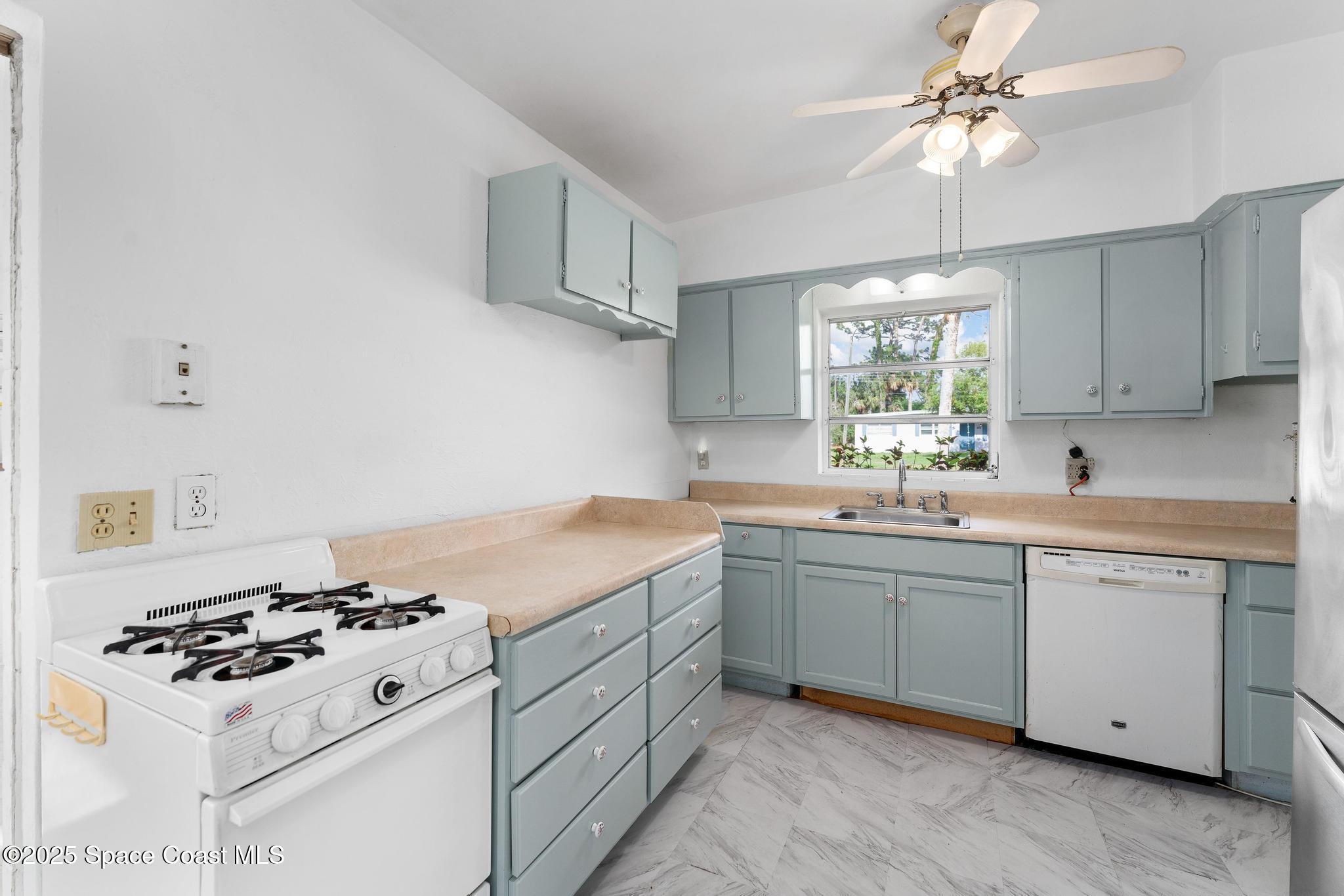 3220 Royal Palm Court
