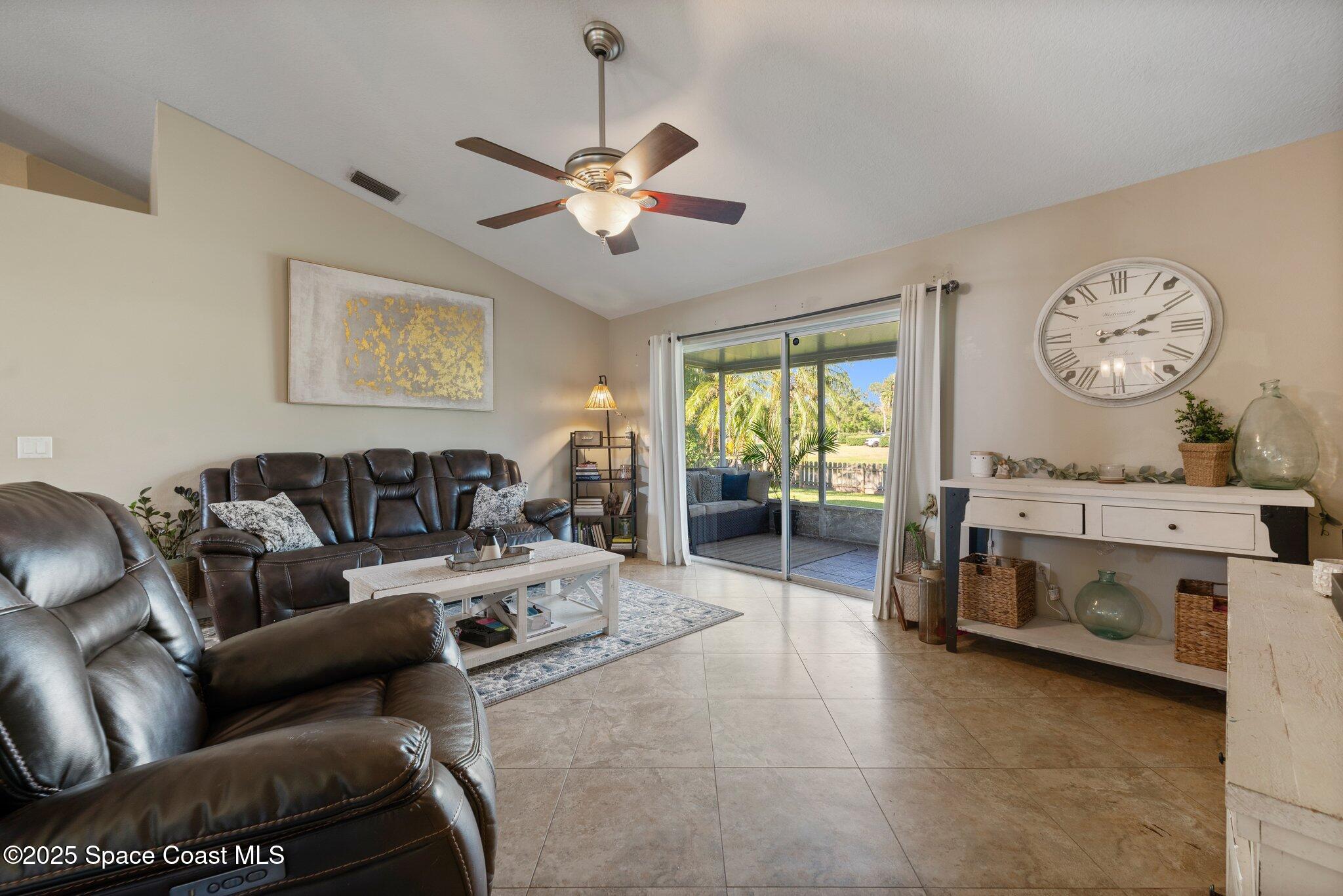 2544 Ventura Circle