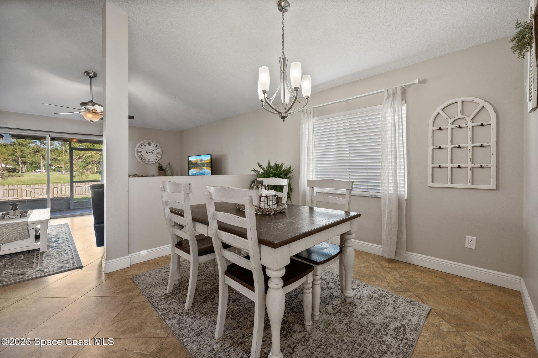 2544 Ventura Circle