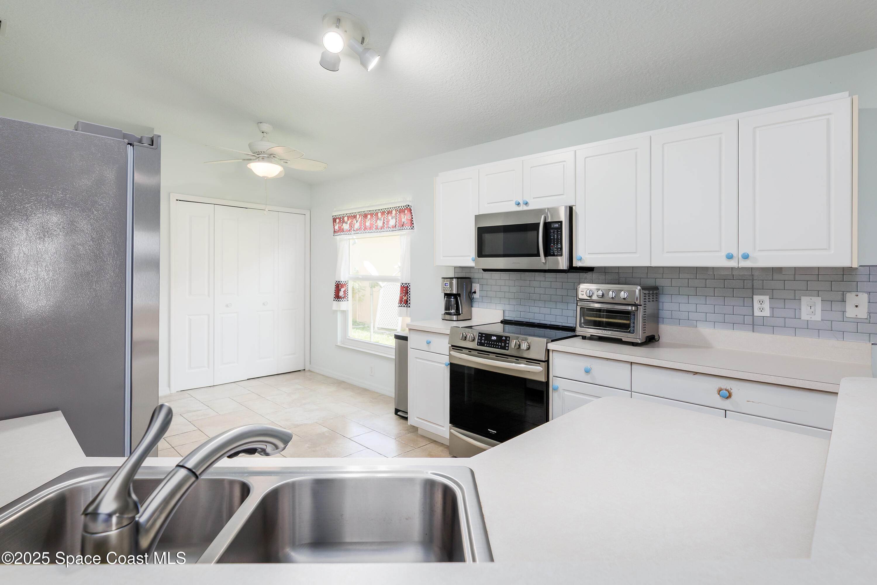 2455 Bayhill Drive