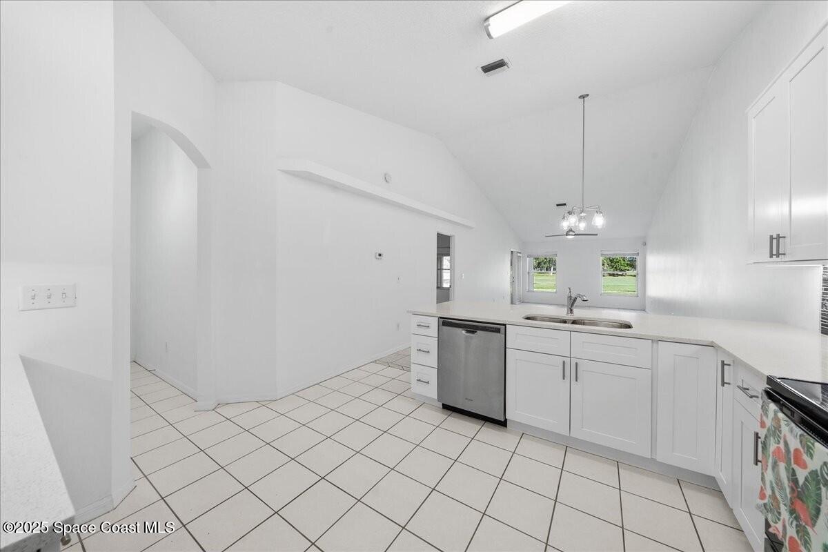 1654 Woodland Drive