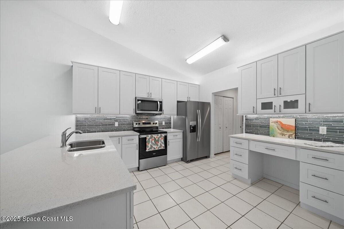 1654 Woodland Drive