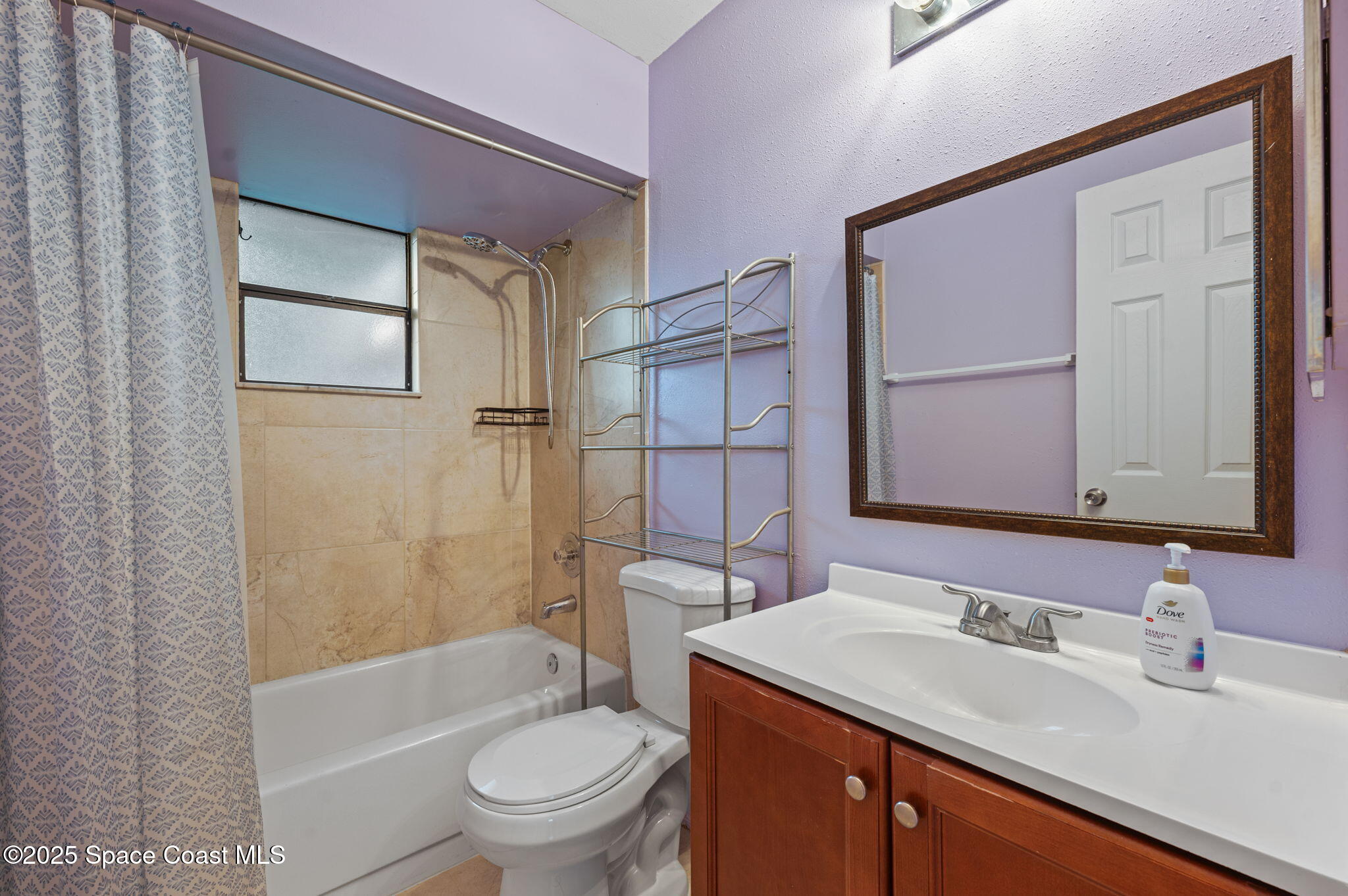 899 Emden Avenue NW