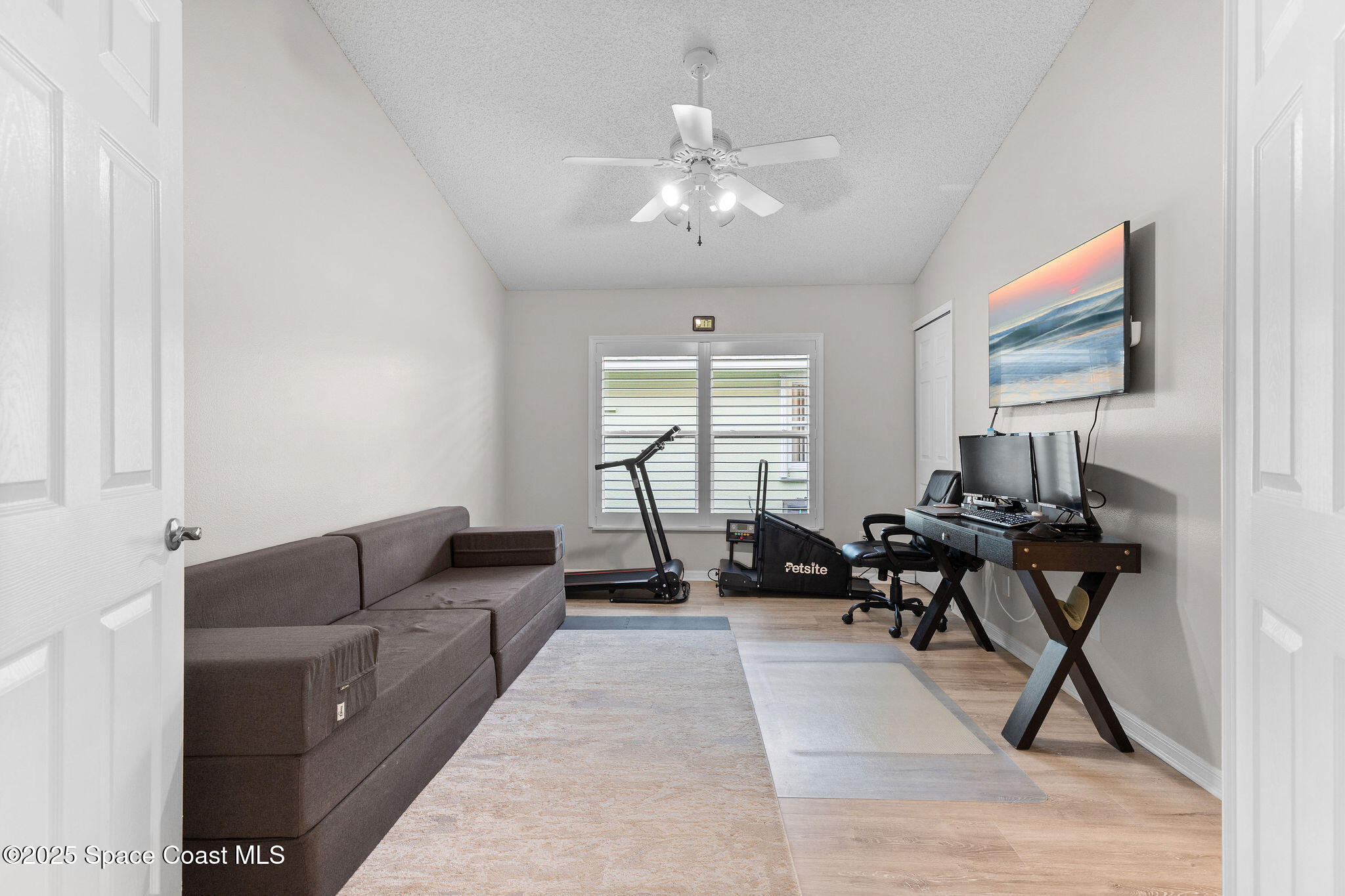 3964 Saint Armens Circle