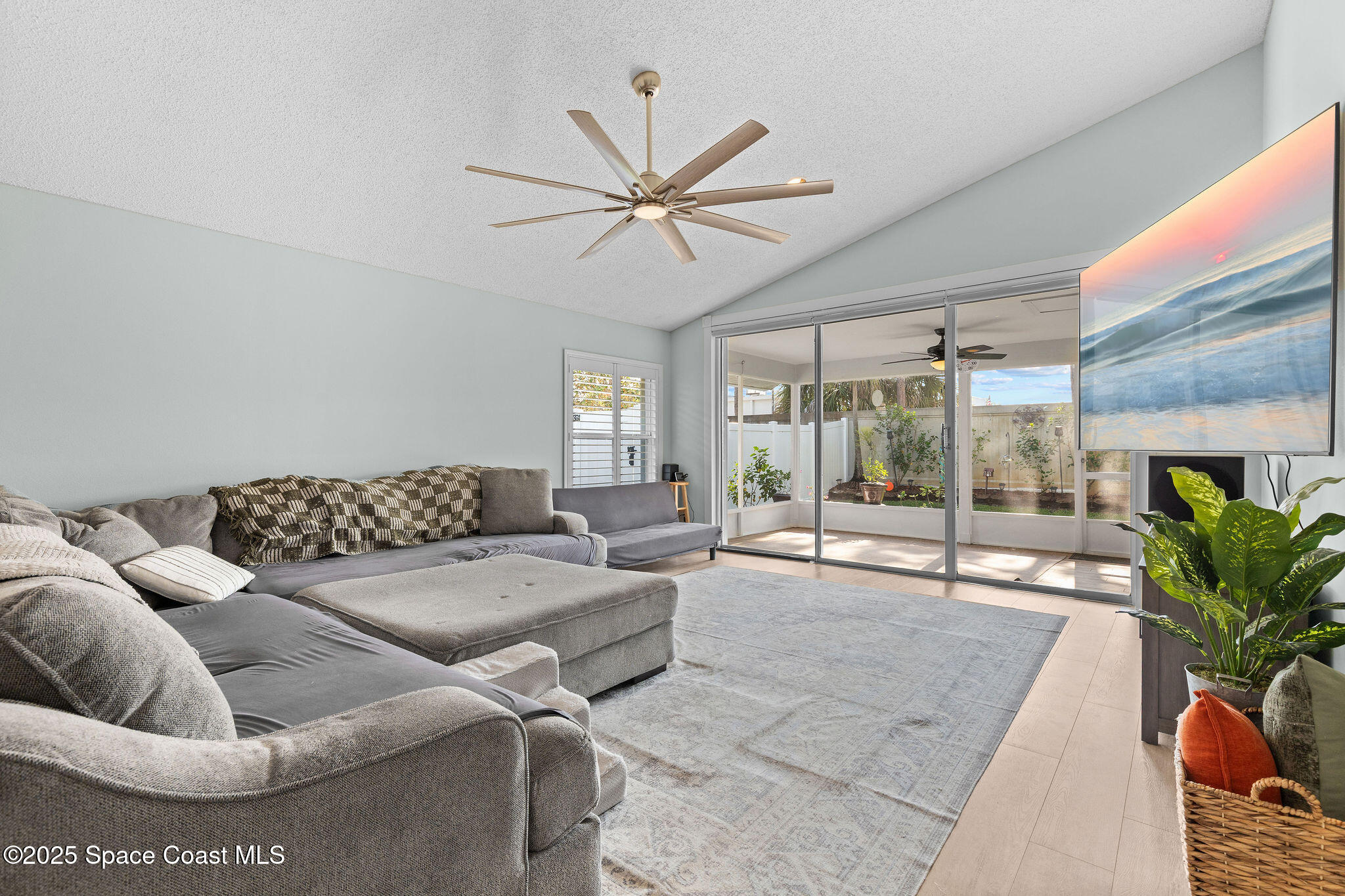 3964 Saint Armens Circle