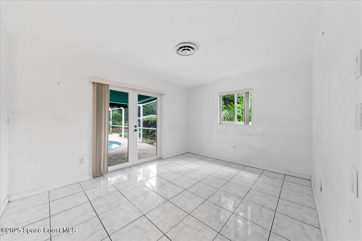 10100 S Tropical Trail