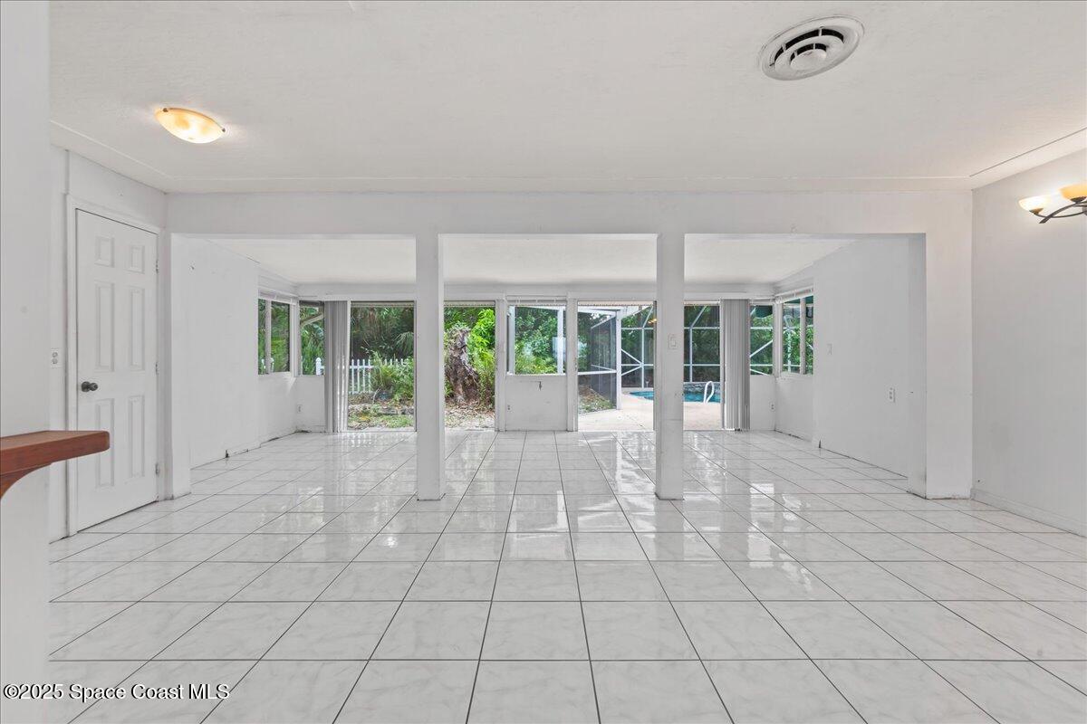 10100 S Tropical Trail