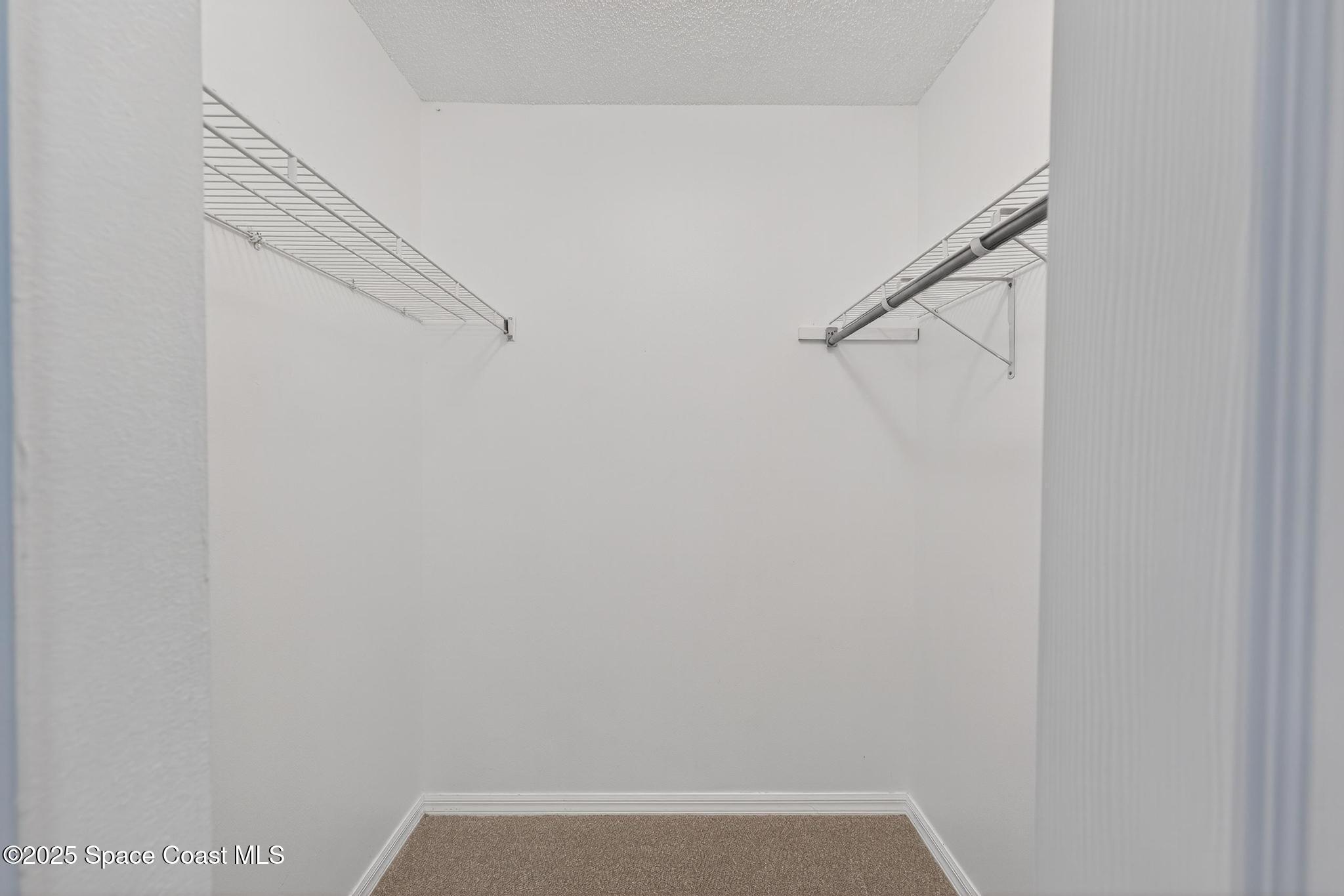 6100 Aires Avenue