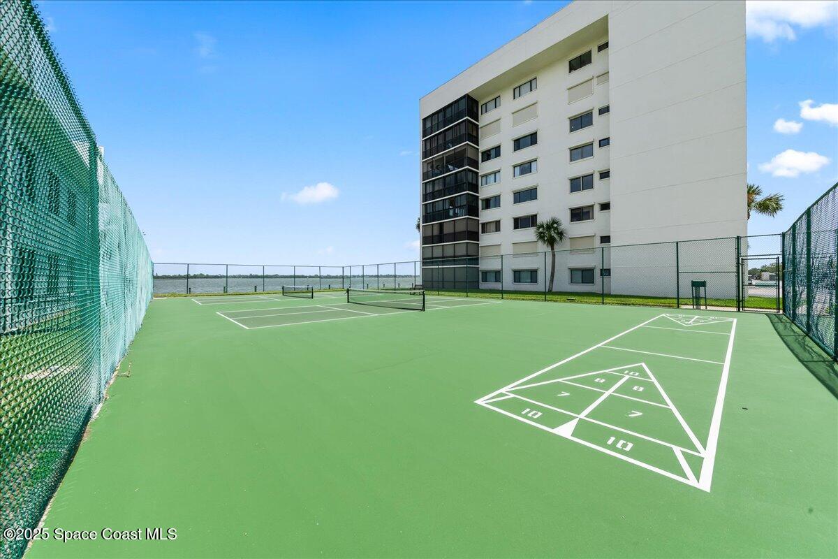 300 S Sykes Creek Parkway 405