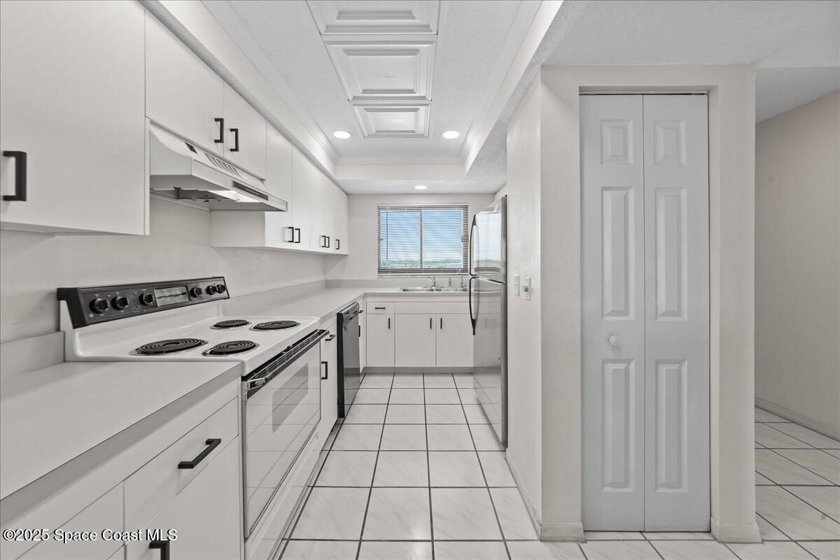 300 S Sykes Creek Parkway 405