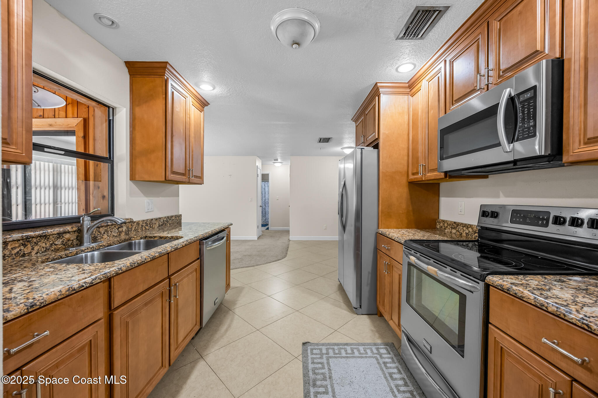 2075 King Richard Drive