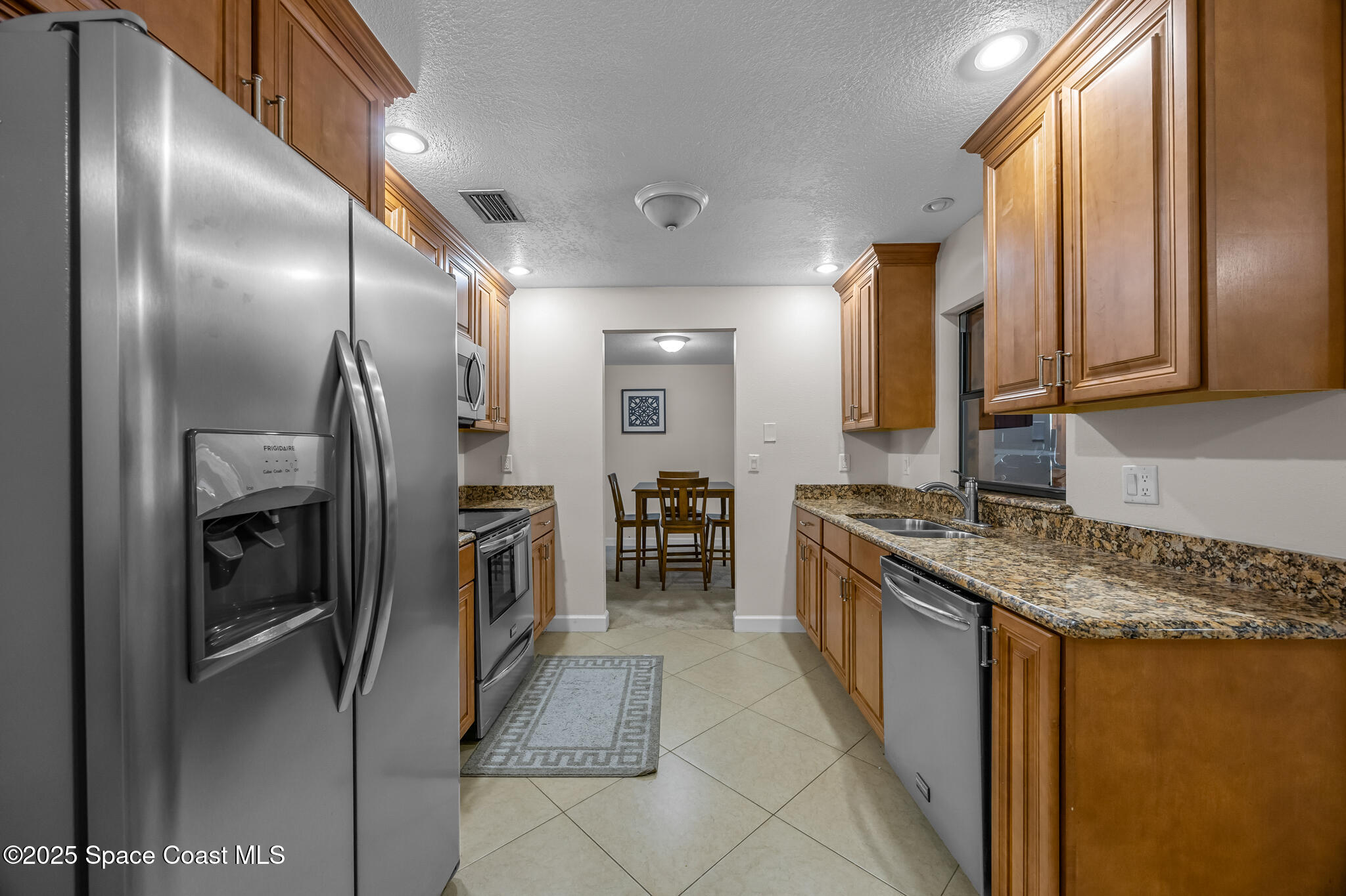 2075 King Richard Drive