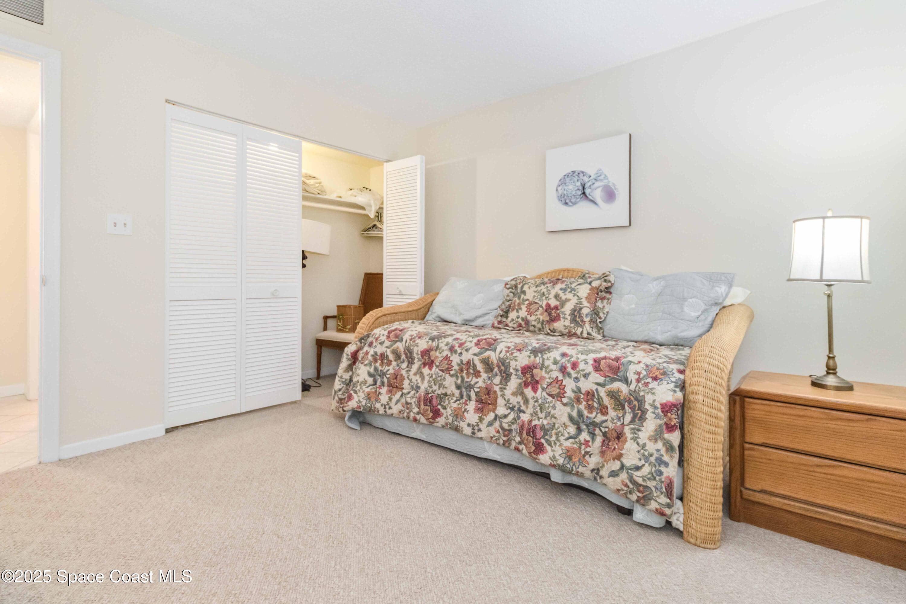 383 N Atlantic Avenue, 101