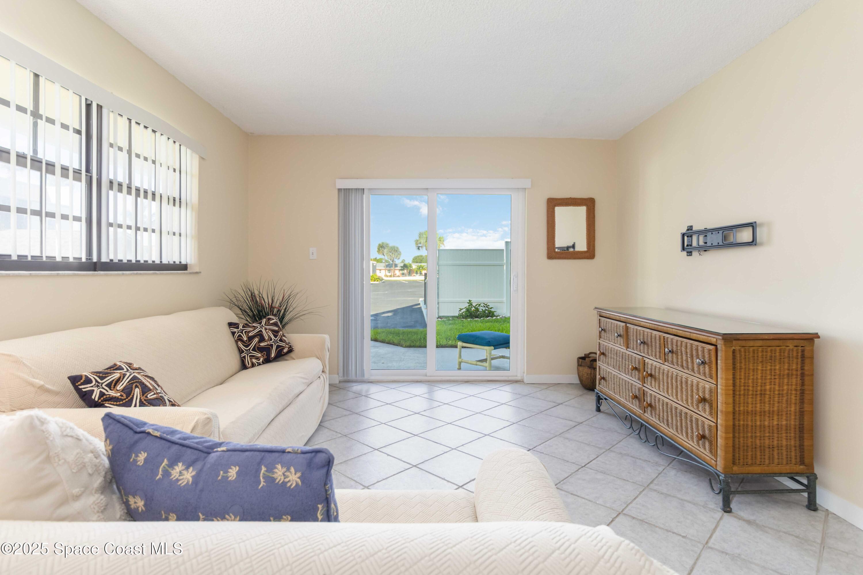 383 N Atlantic Avenue, 101