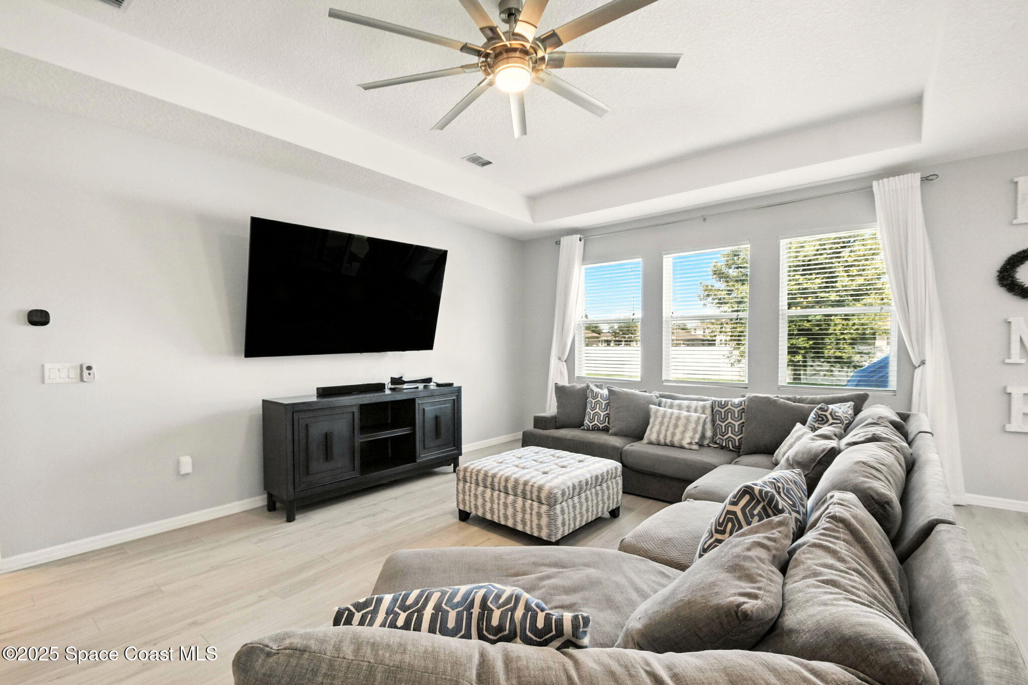 4176 Golden Willow Circle