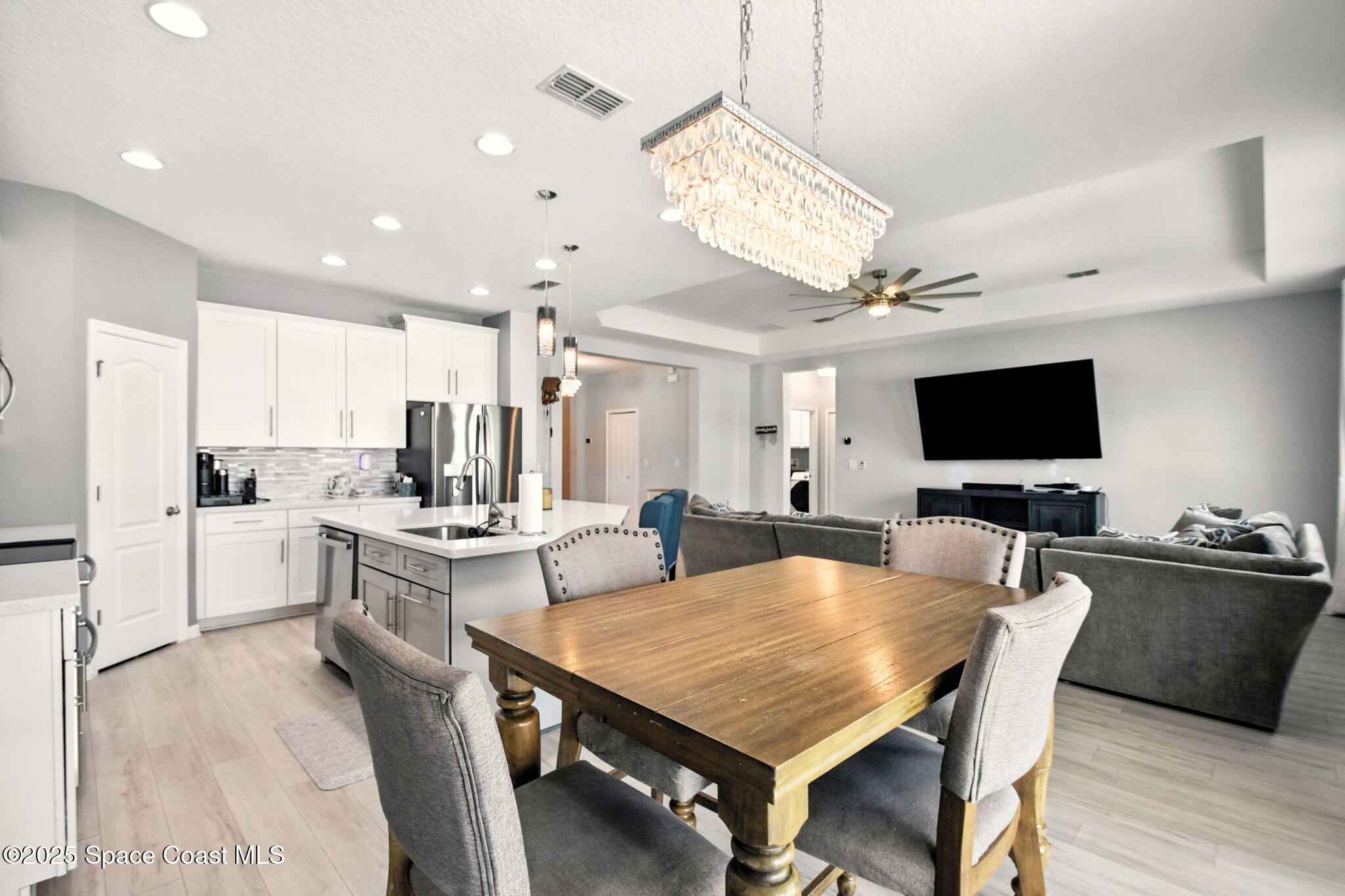 4176 Golden Willow Circle