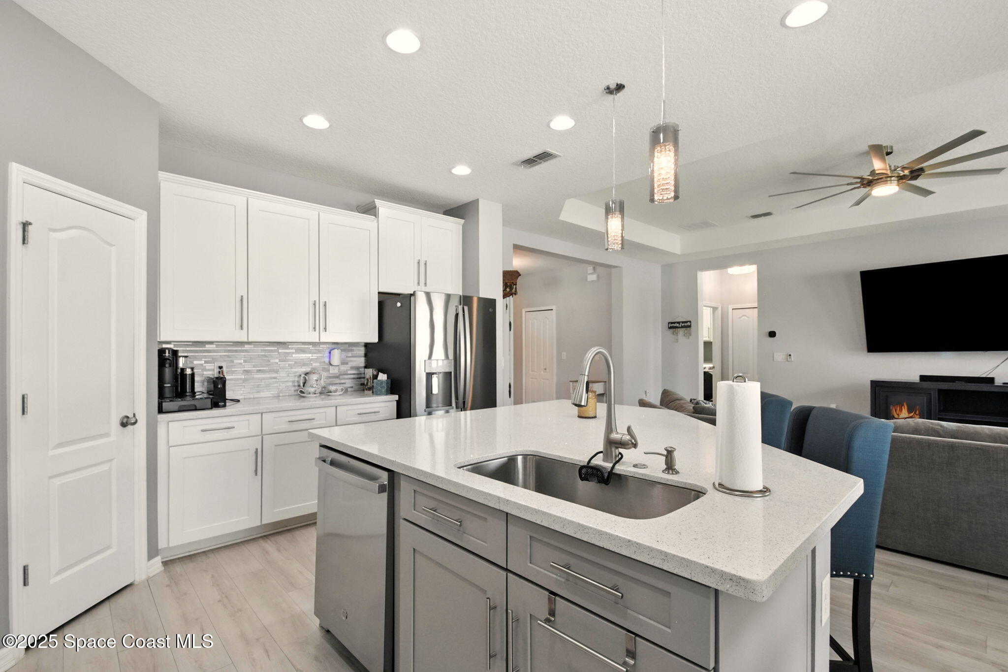 4176 Golden Willow Circle
