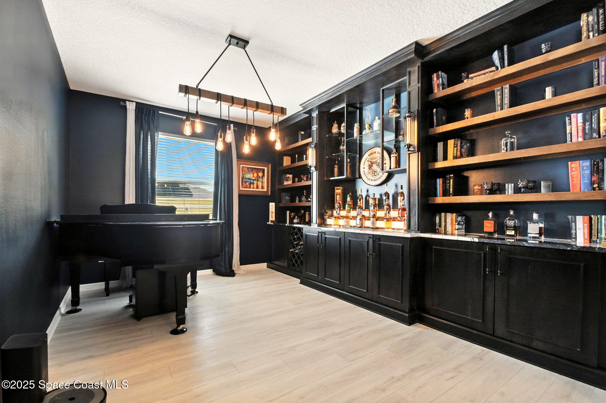 4176 Golden Willow Circle