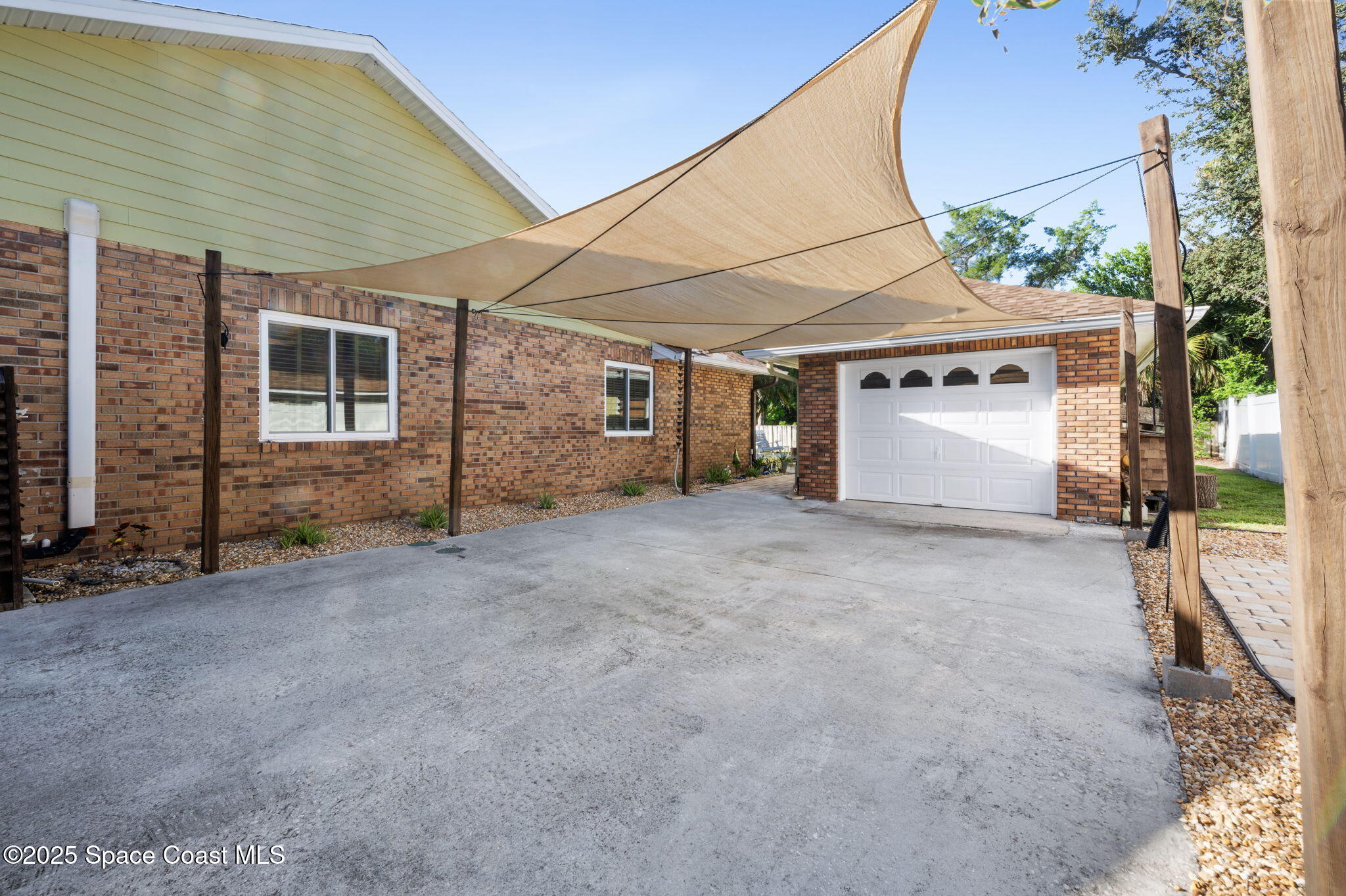 1215 Old Parsonage Drive