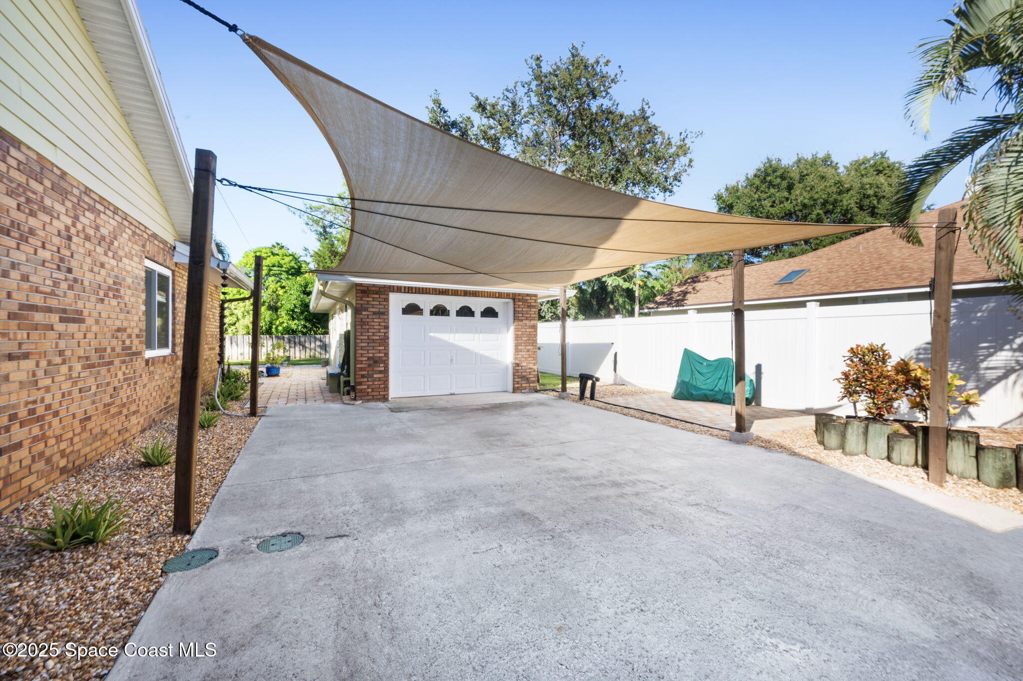 1215 Old Parsonage Drive