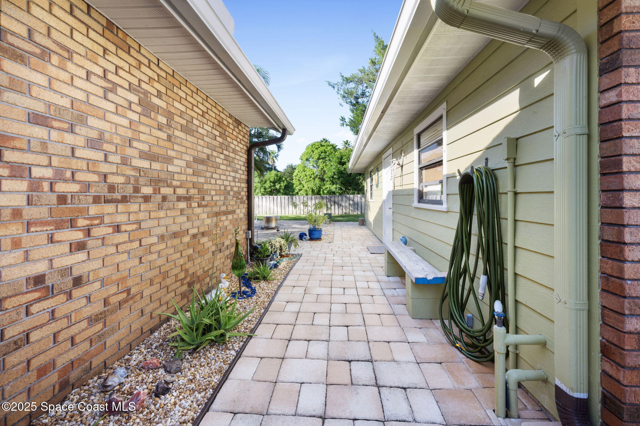 1215 Old Parsonage Drive
