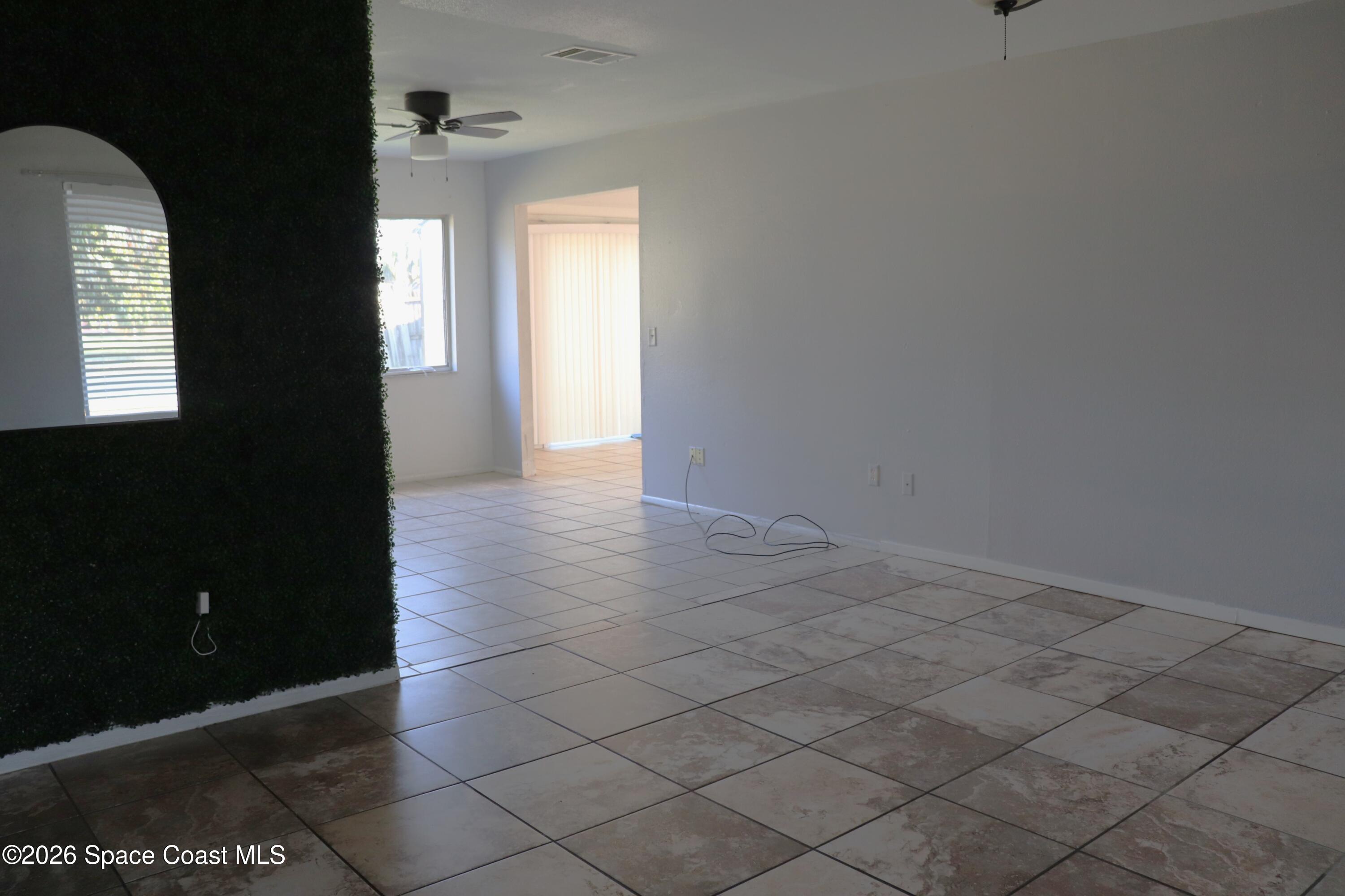 1204 Linmoor Circle NE