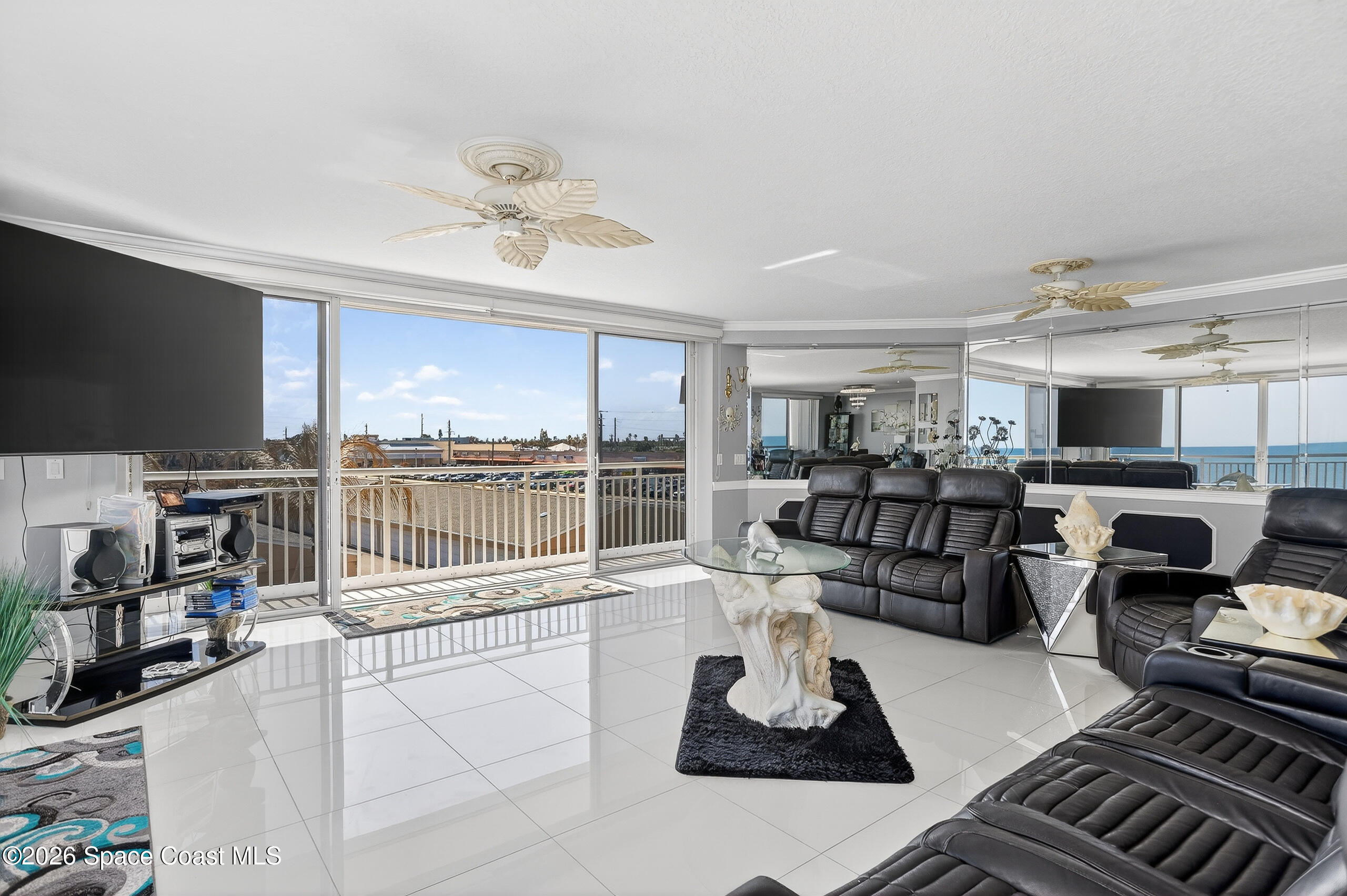 925 N Highway A1a 305