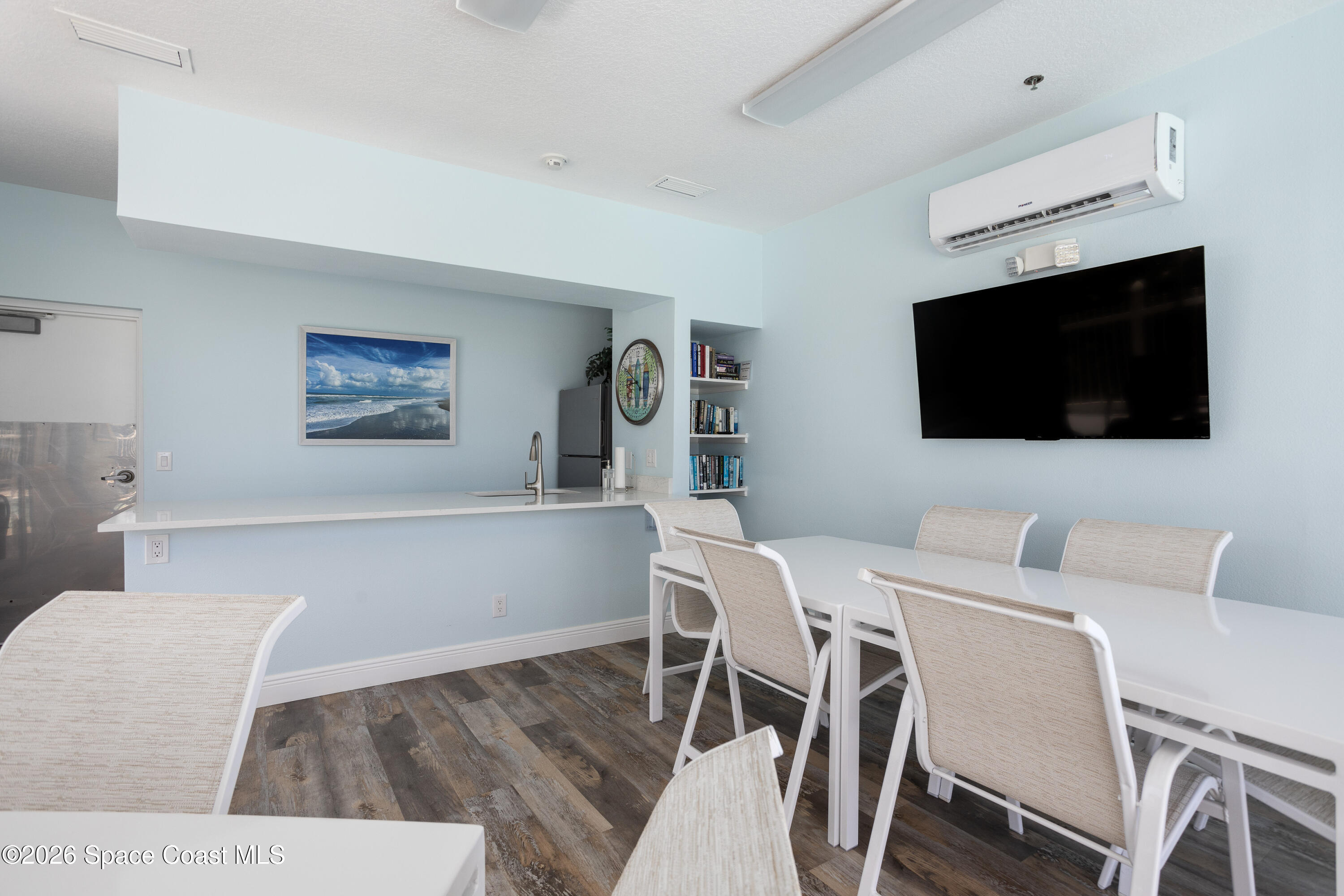 925 N Highway A1a 305