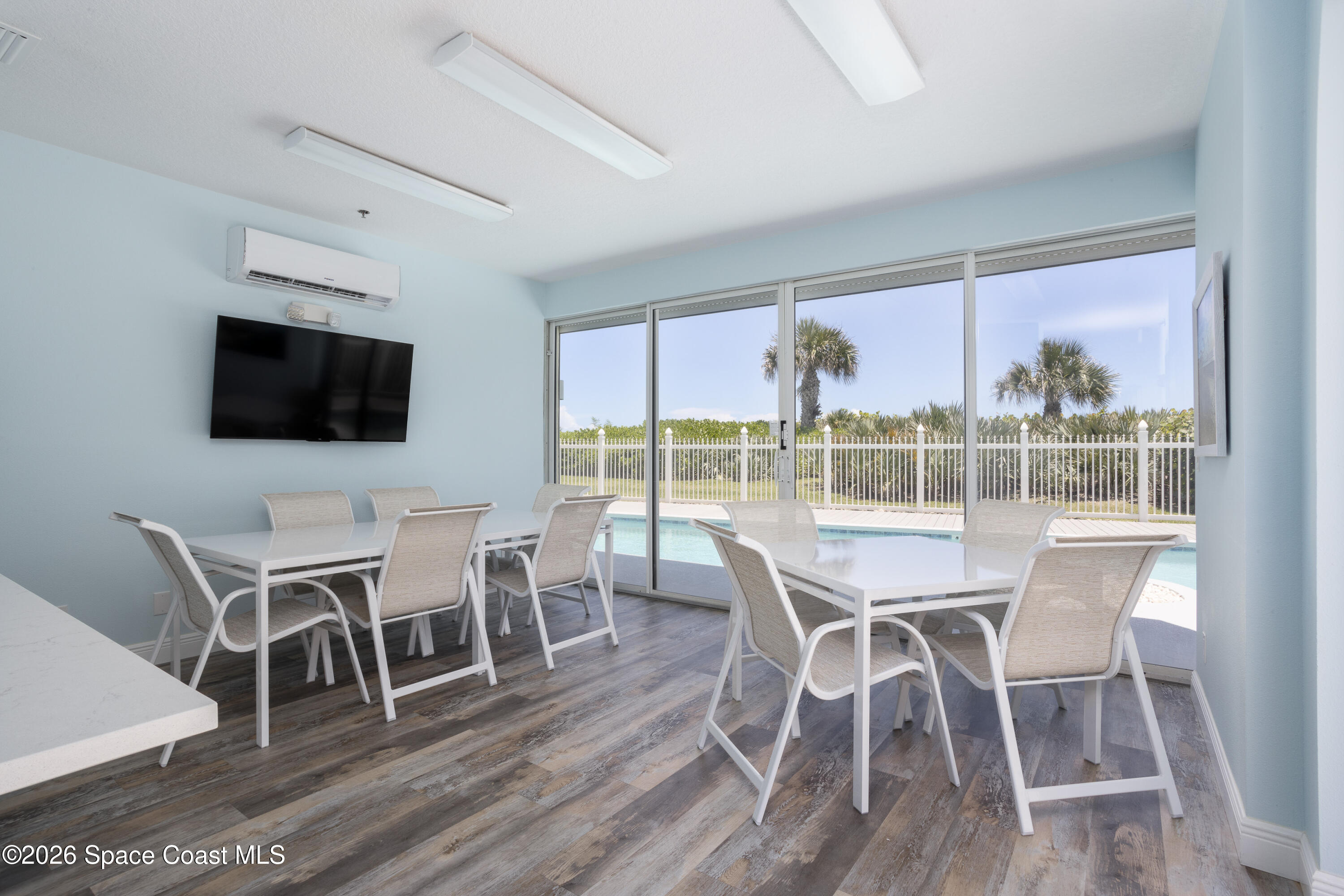 925 N Highway A1a 305