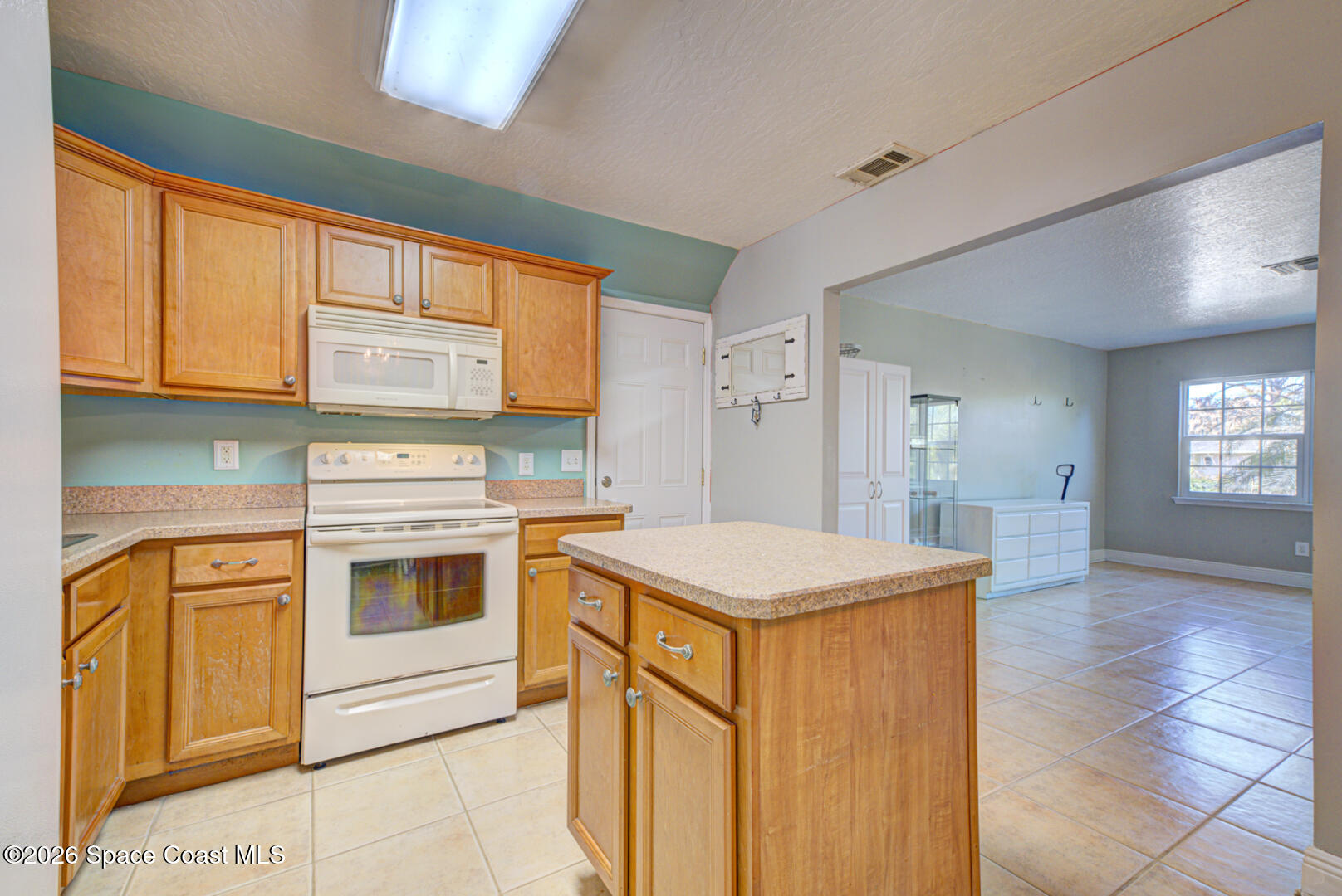 408 Addison Avenue NE