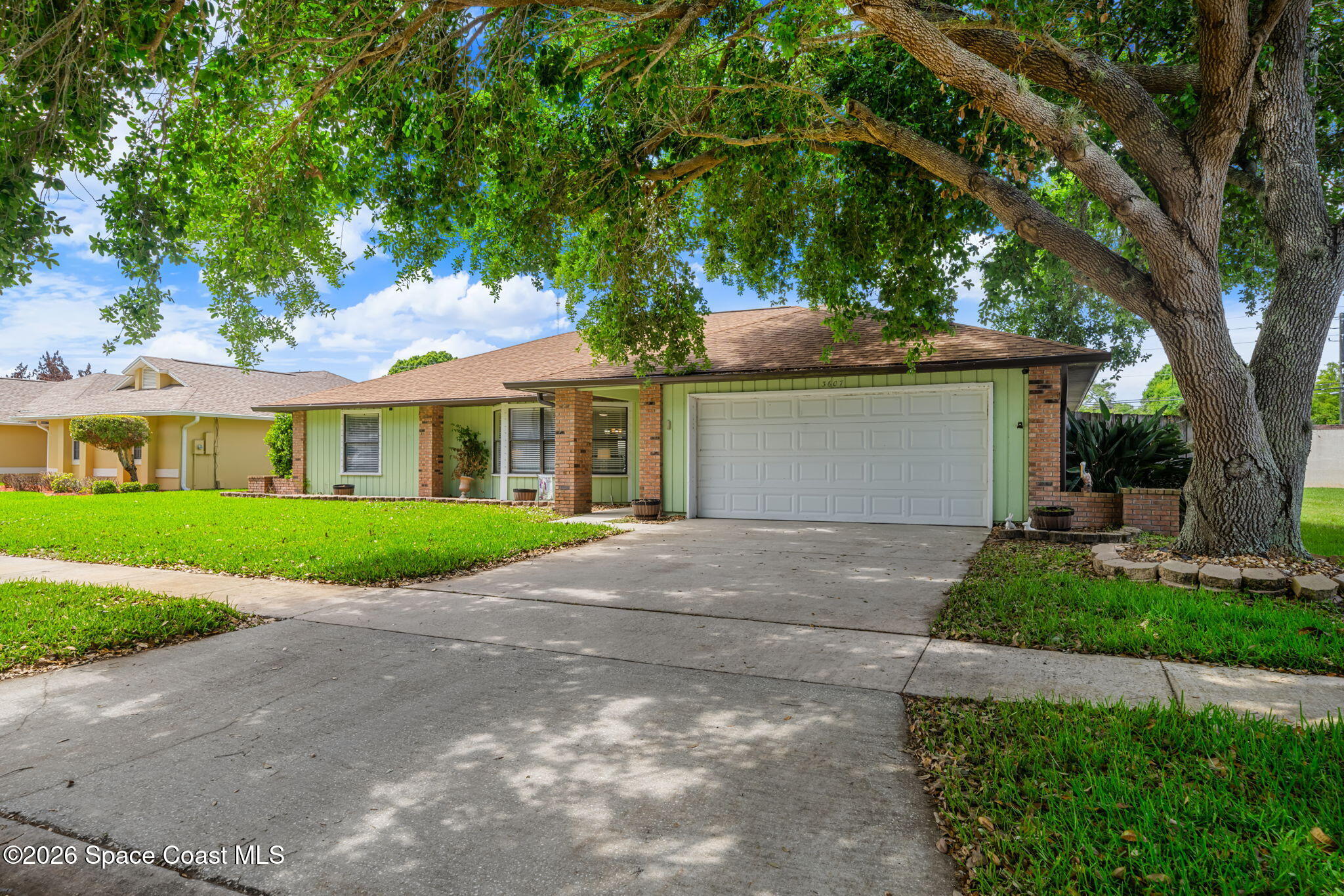 3607 Whisperwood Circle