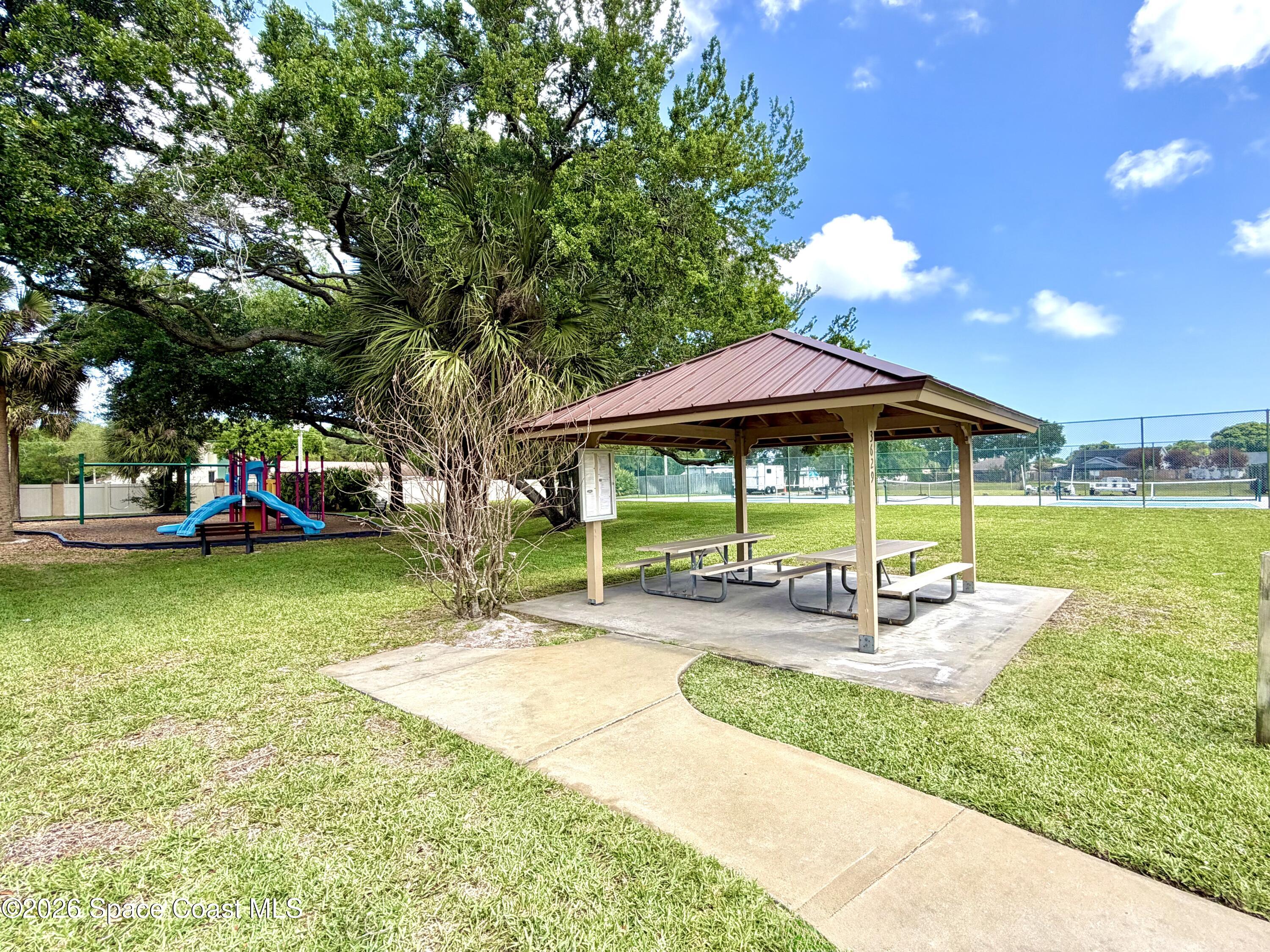 3607 Whisperwood Circle