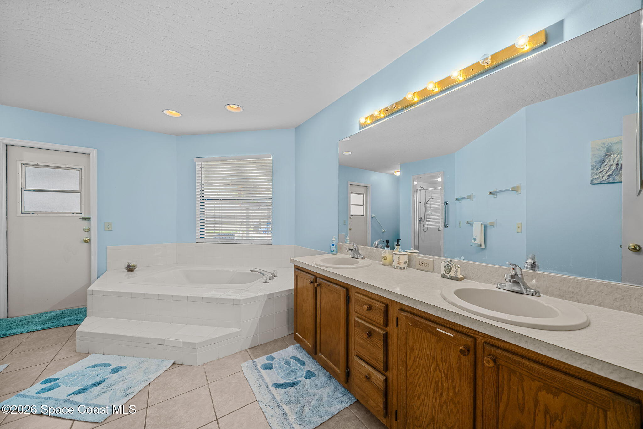 3607 Whisperwood Circle