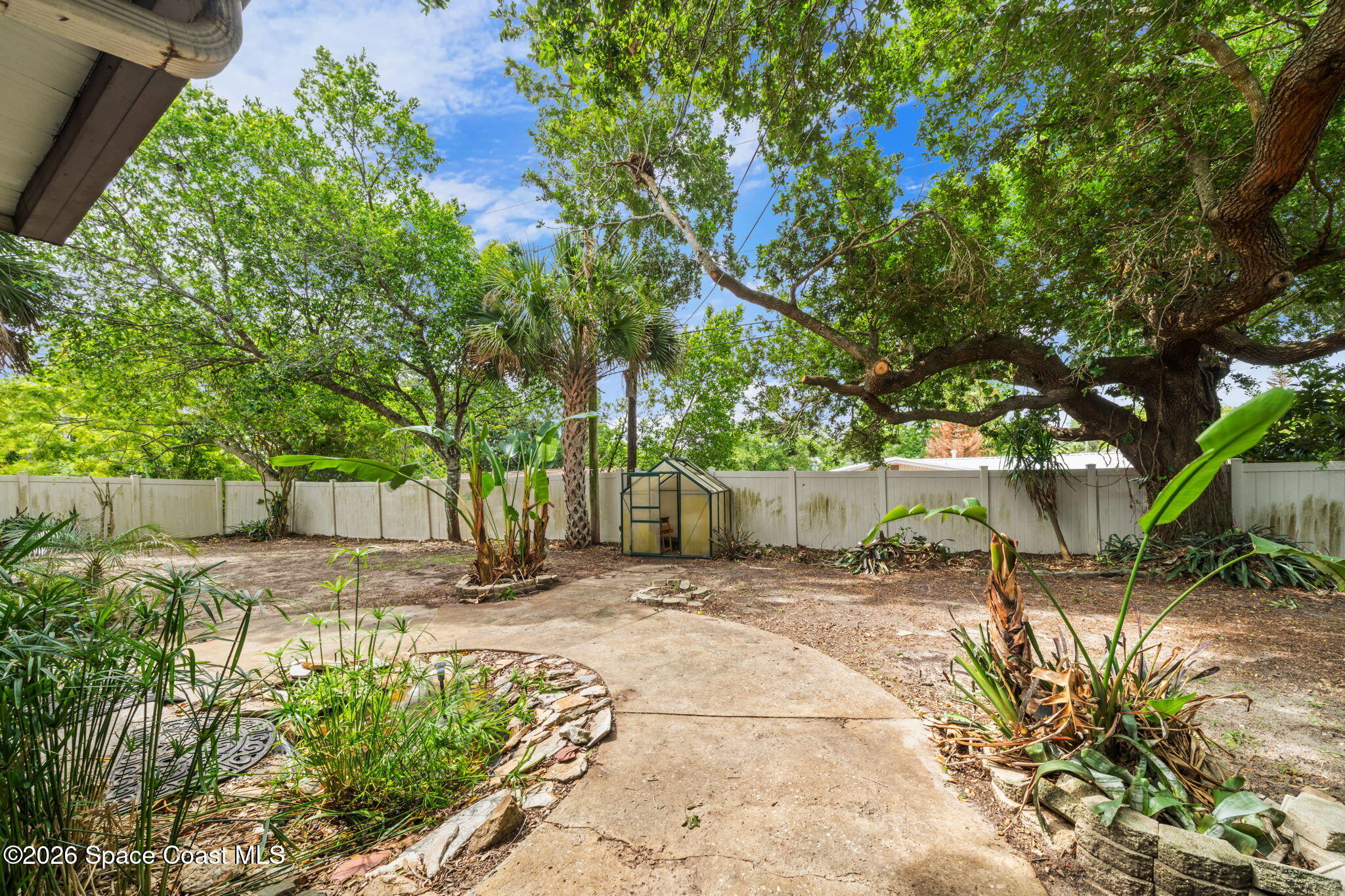 2763 Pine Ridge Drive