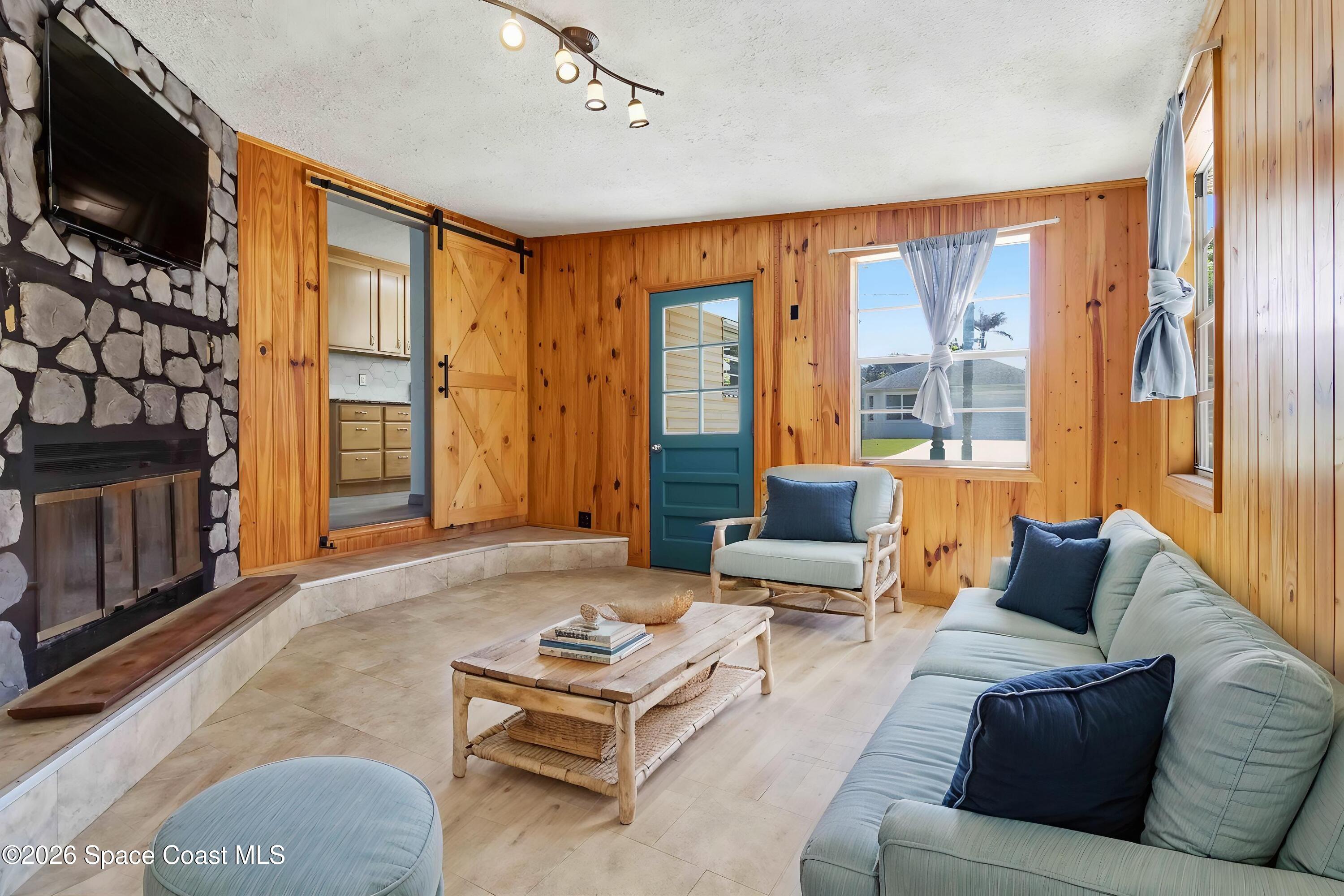 725 Teal Street