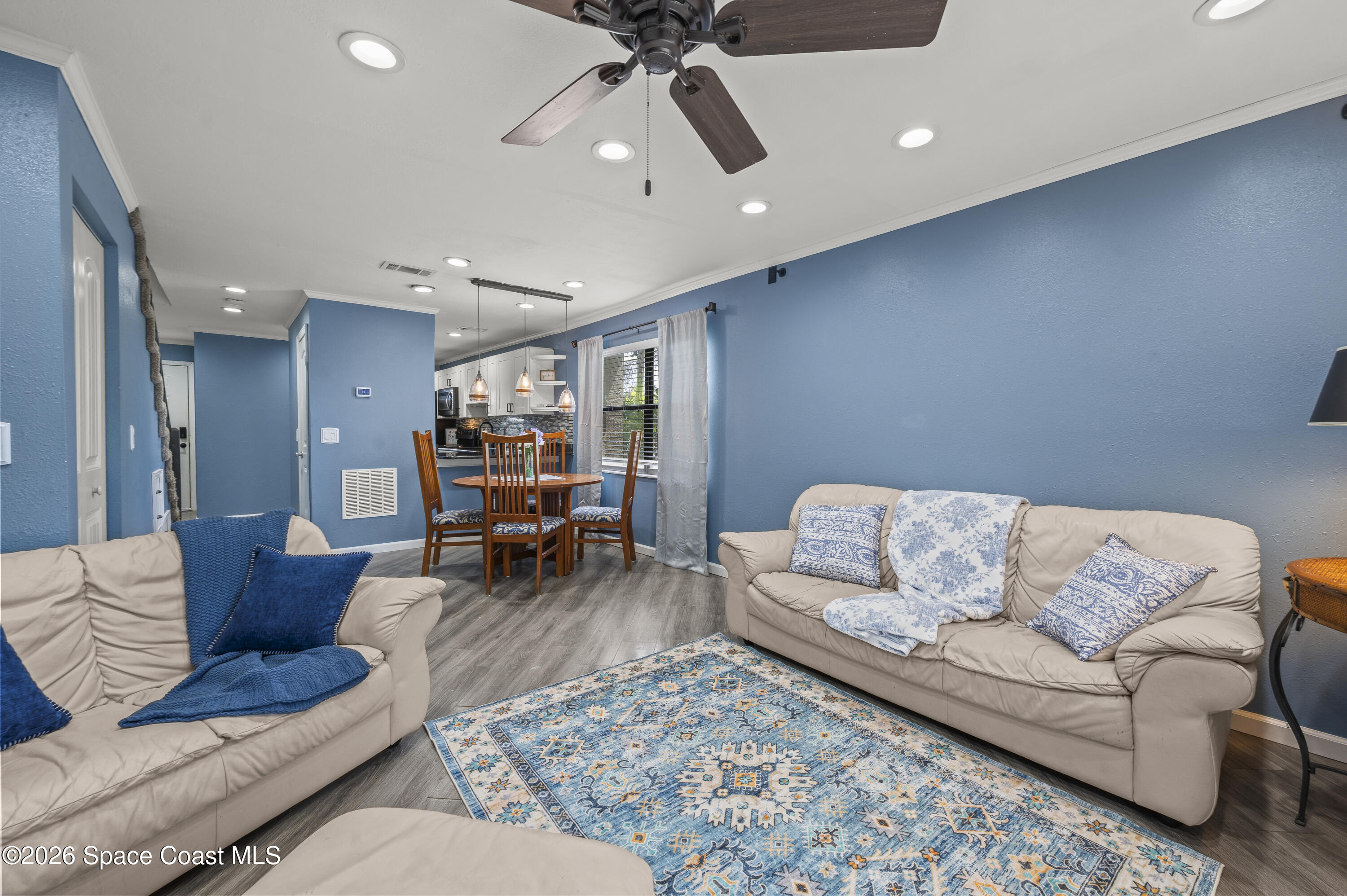 1010 Pine Tree Drive 208