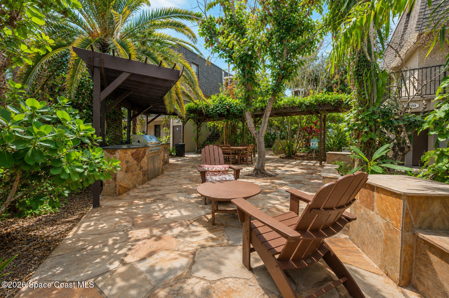 1010 Pine Tree Drive 208
