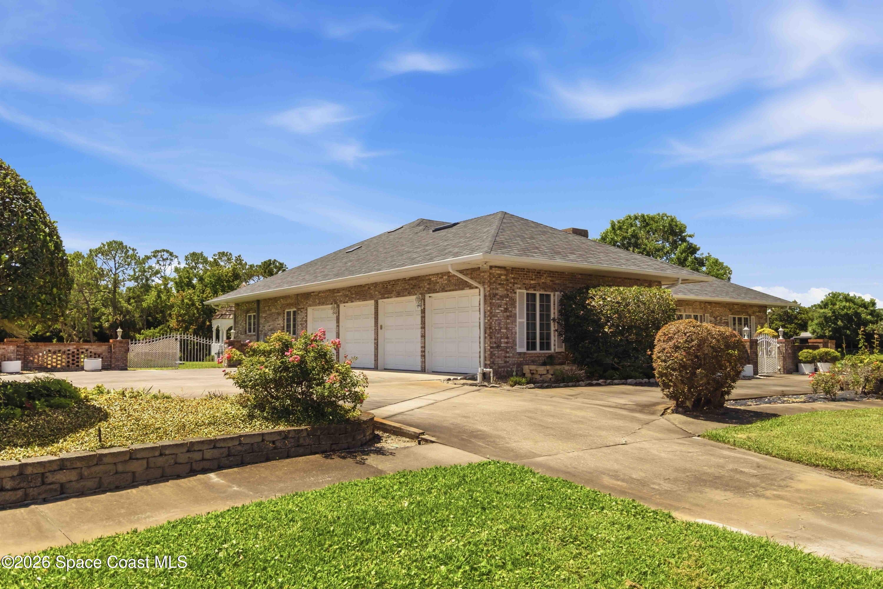 628 Pelican Bay Drive