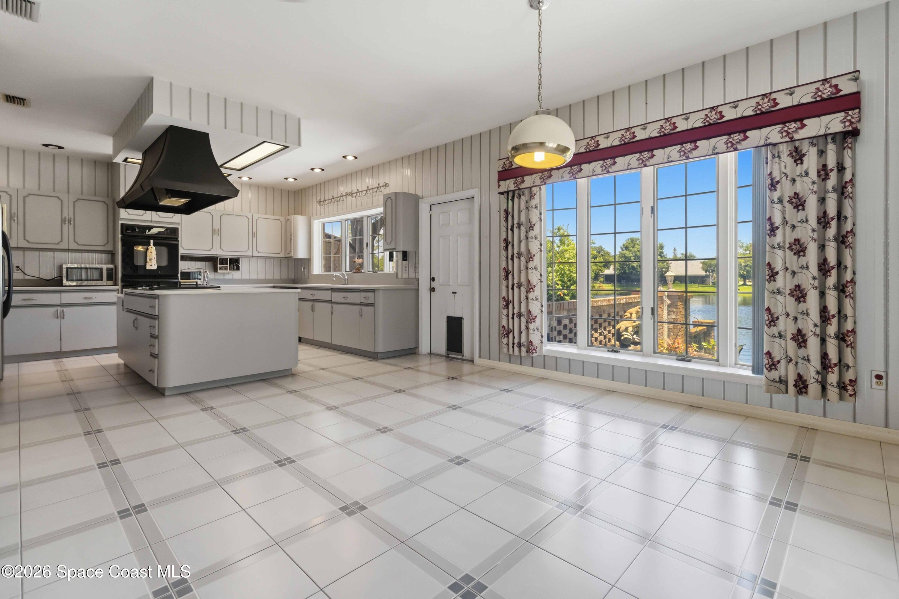628 Pelican Bay Drive
