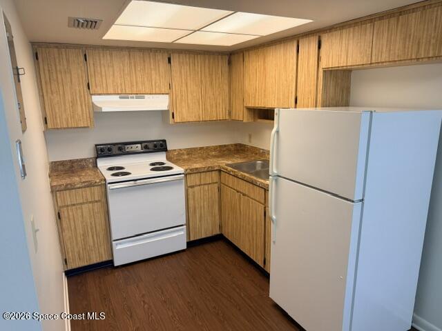 442 Magnolia Avenue 24