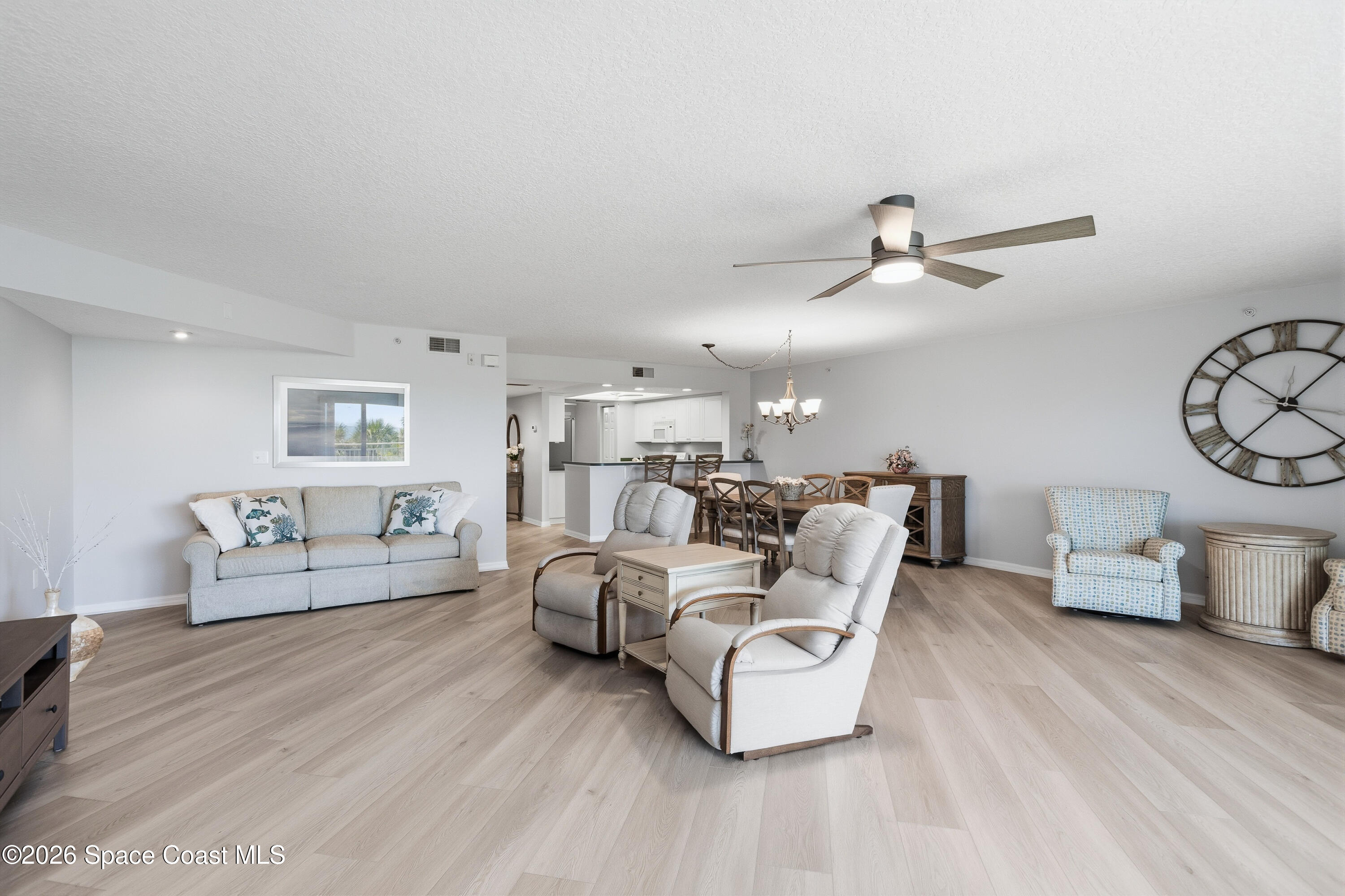606 Shorewood Drive C206