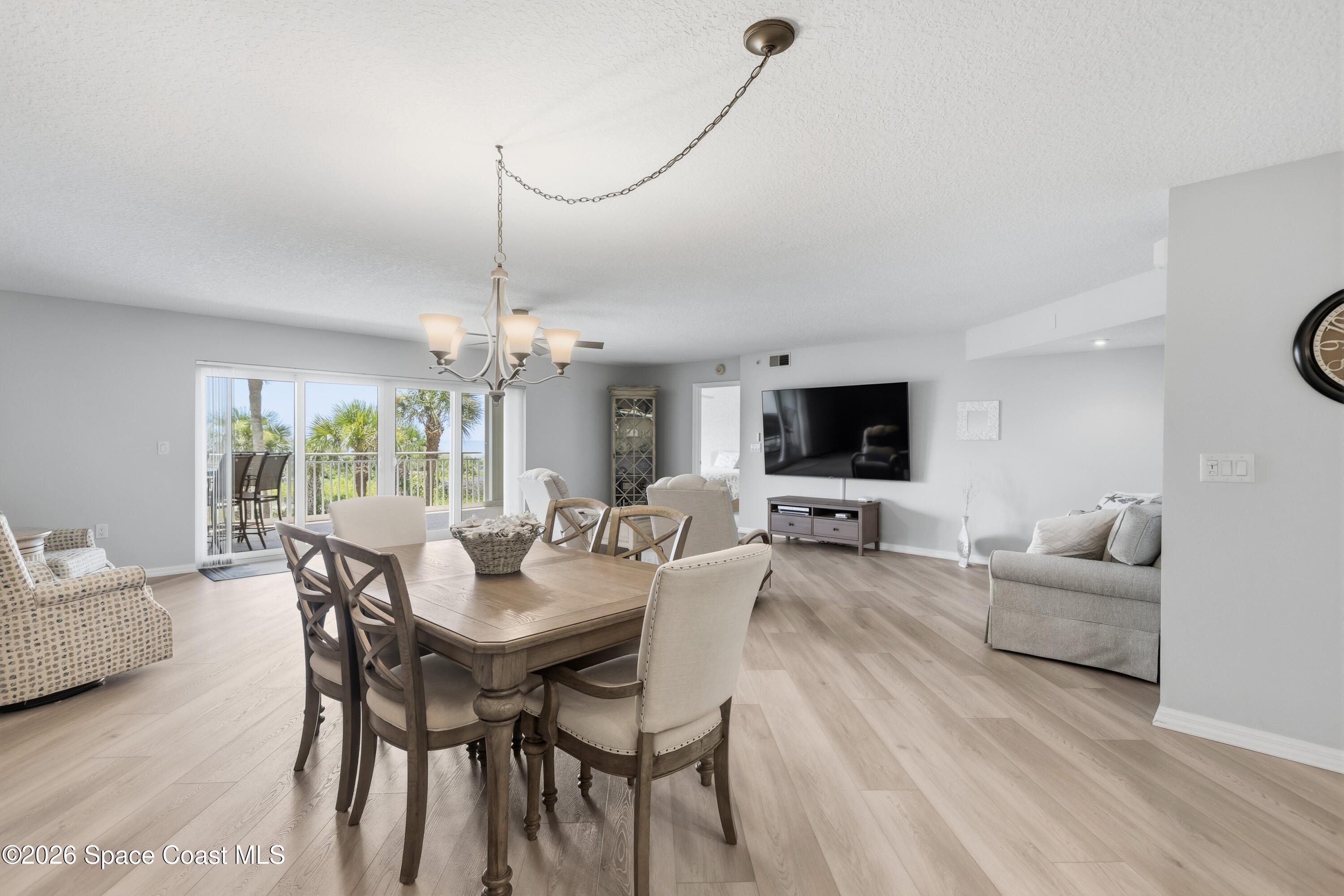 606 Shorewood Drive C206