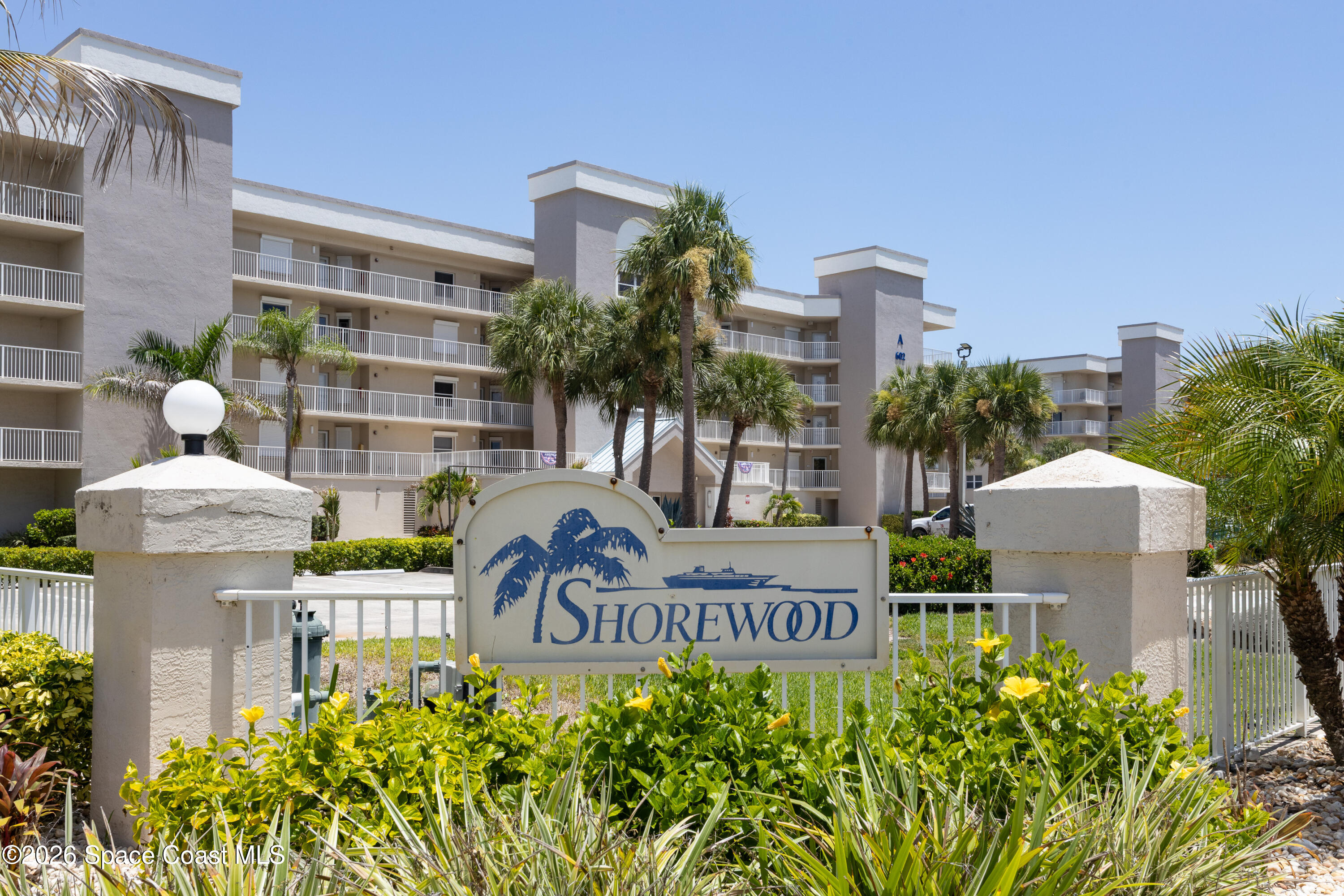 606 Shorewood Drive C206