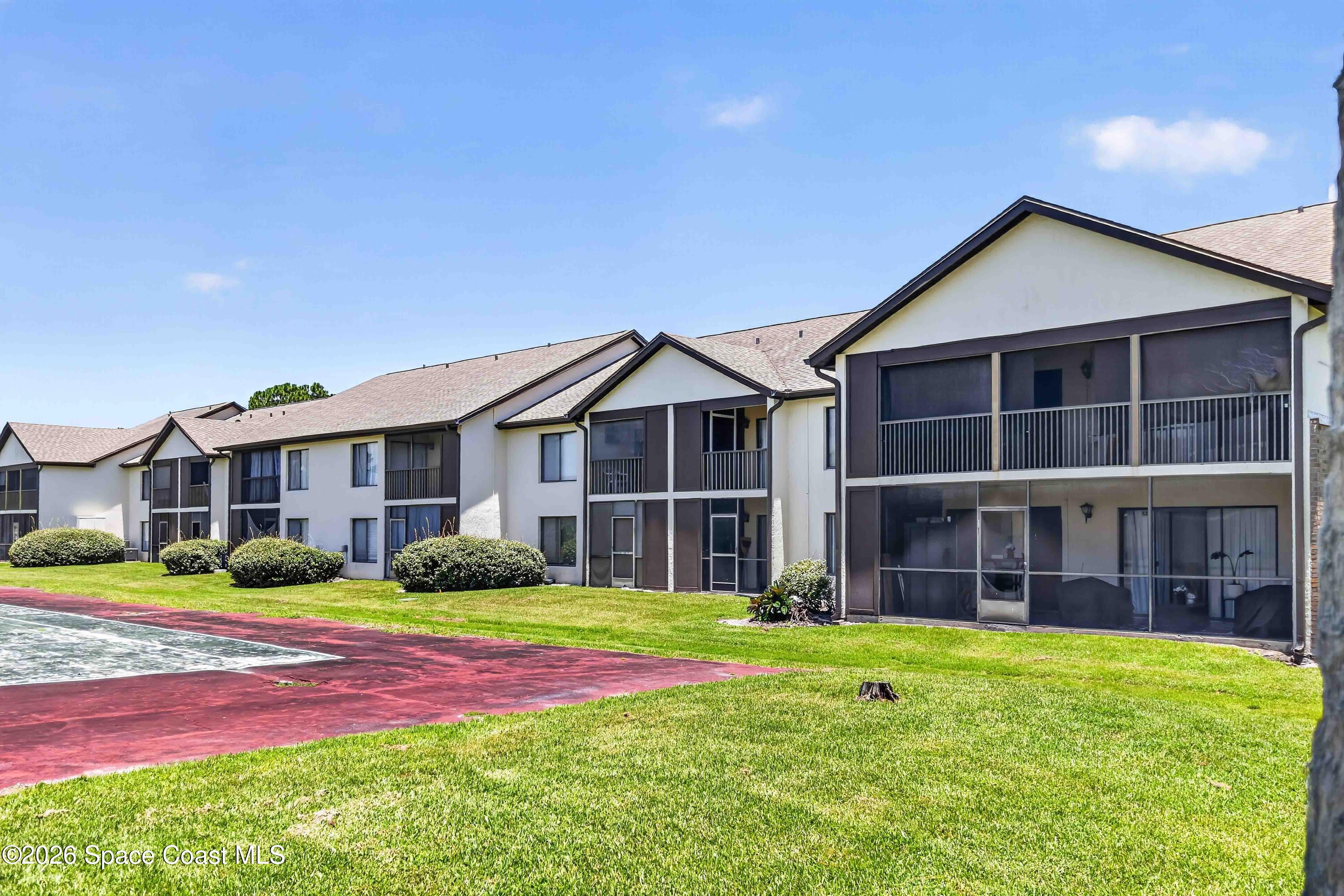 1515 Huntington Lane 1022