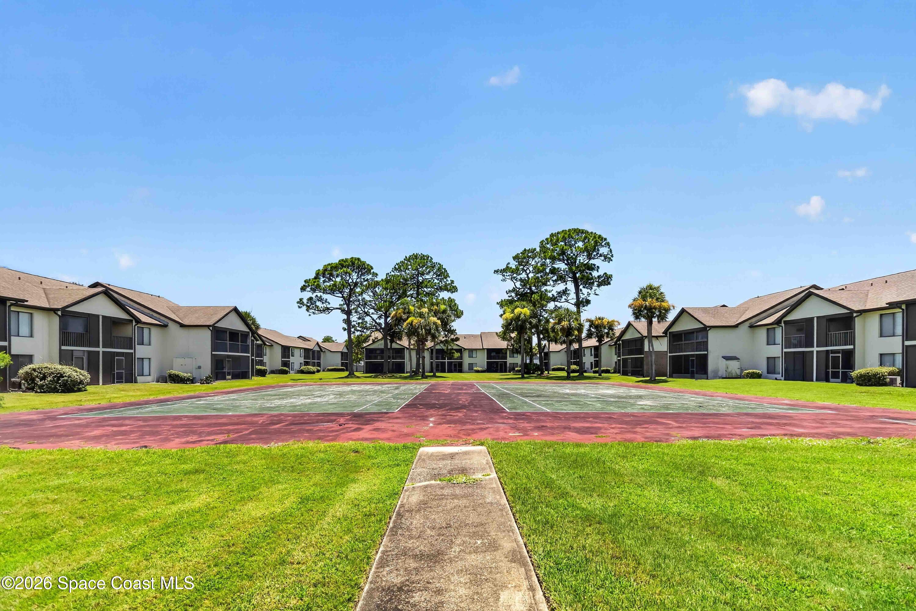 1515 Huntington Lane 1022