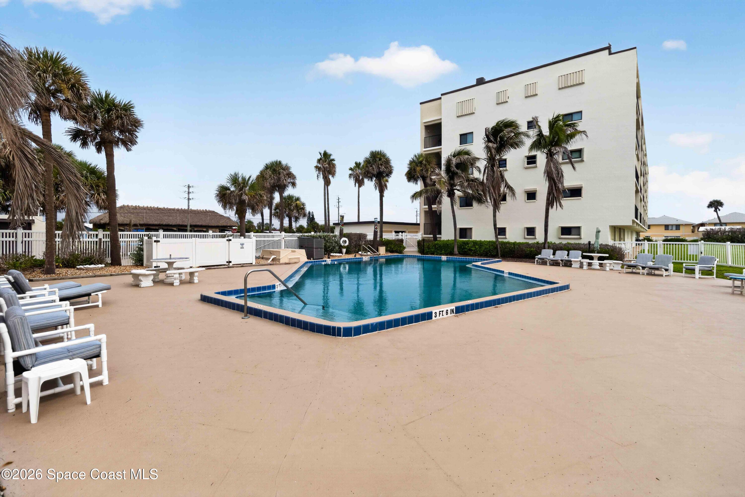 1465 Highway A1a 204